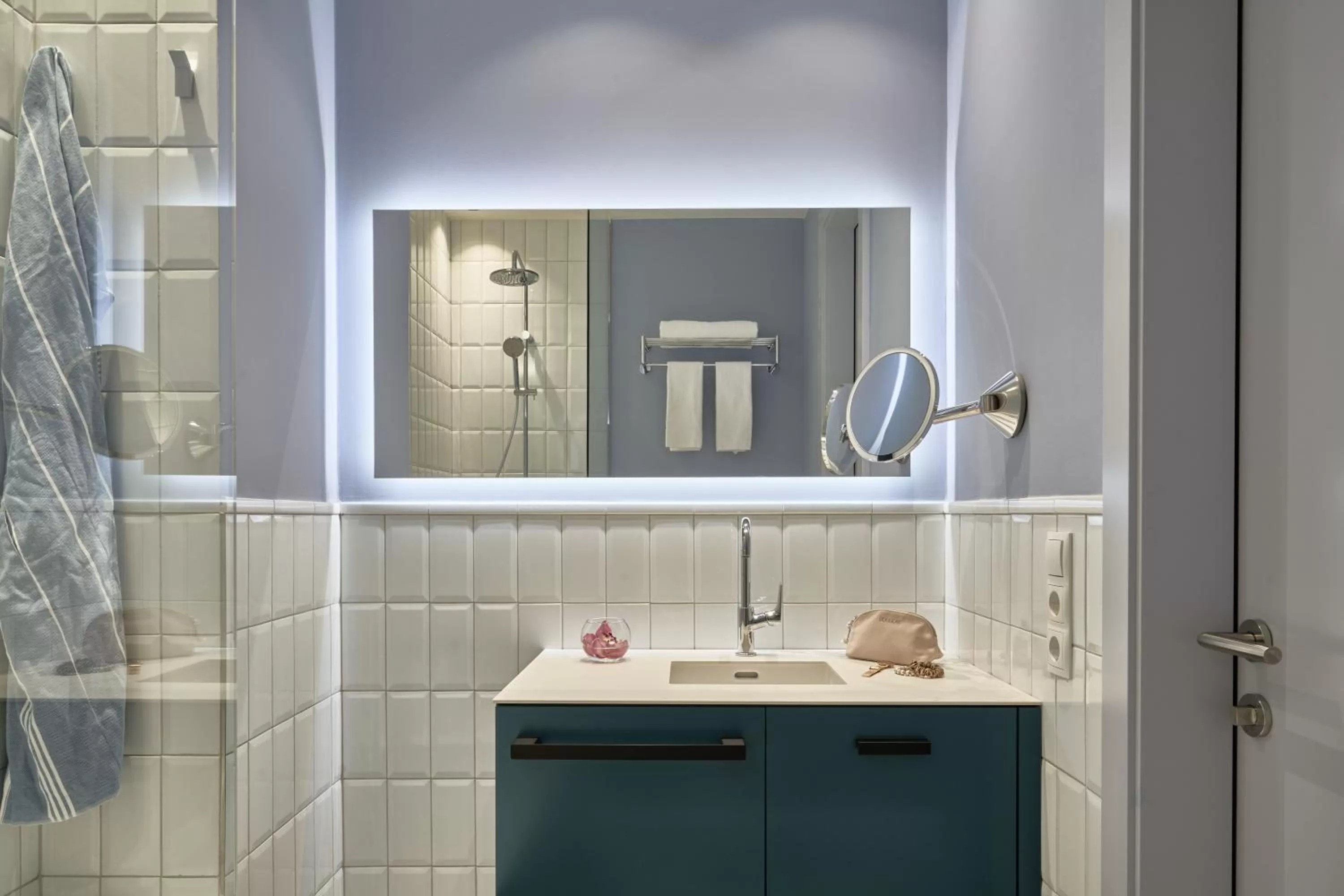 Shower in Falkensteiner Boutique Hotel Prague