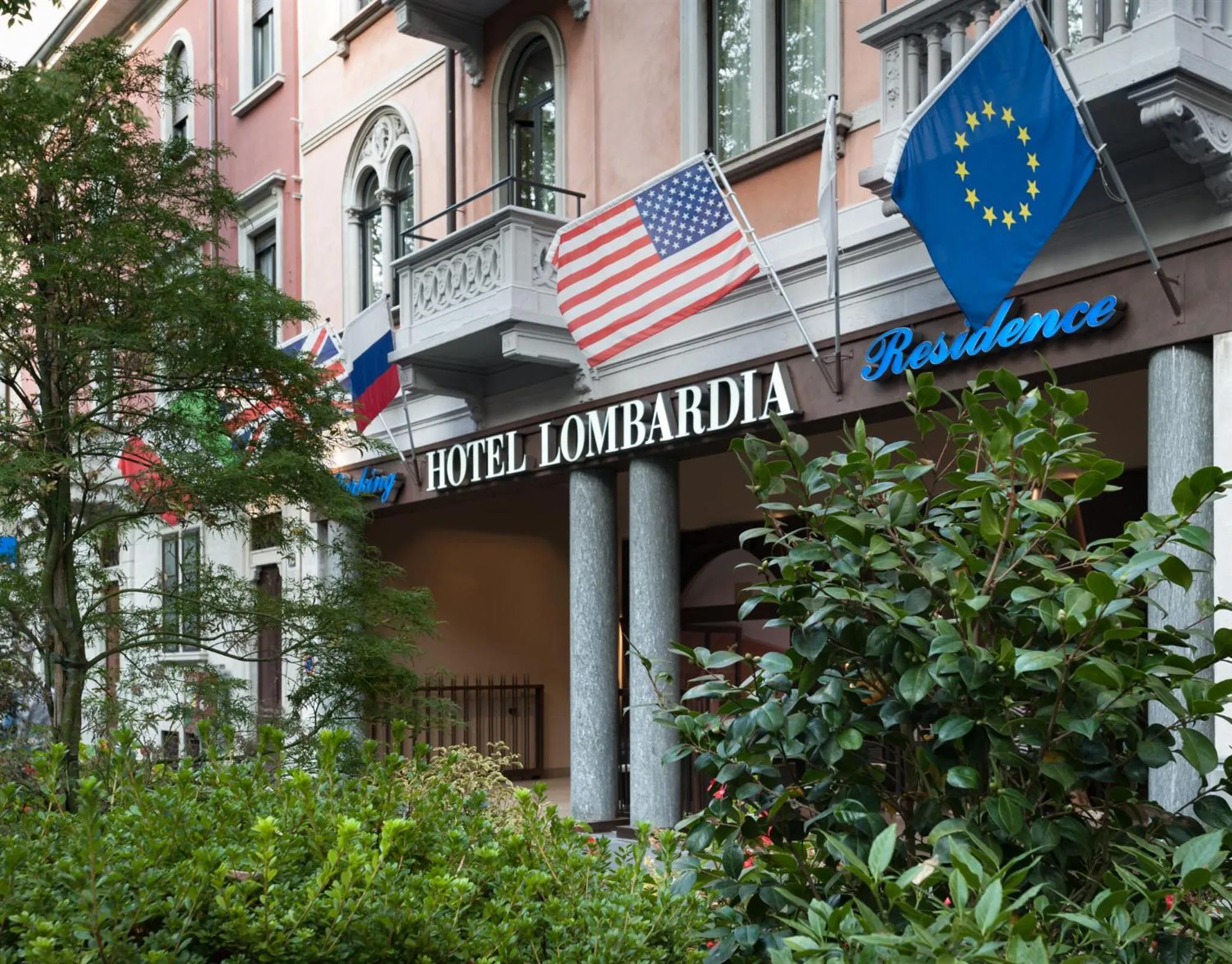 Facade/entrance in Hotel Lombardia