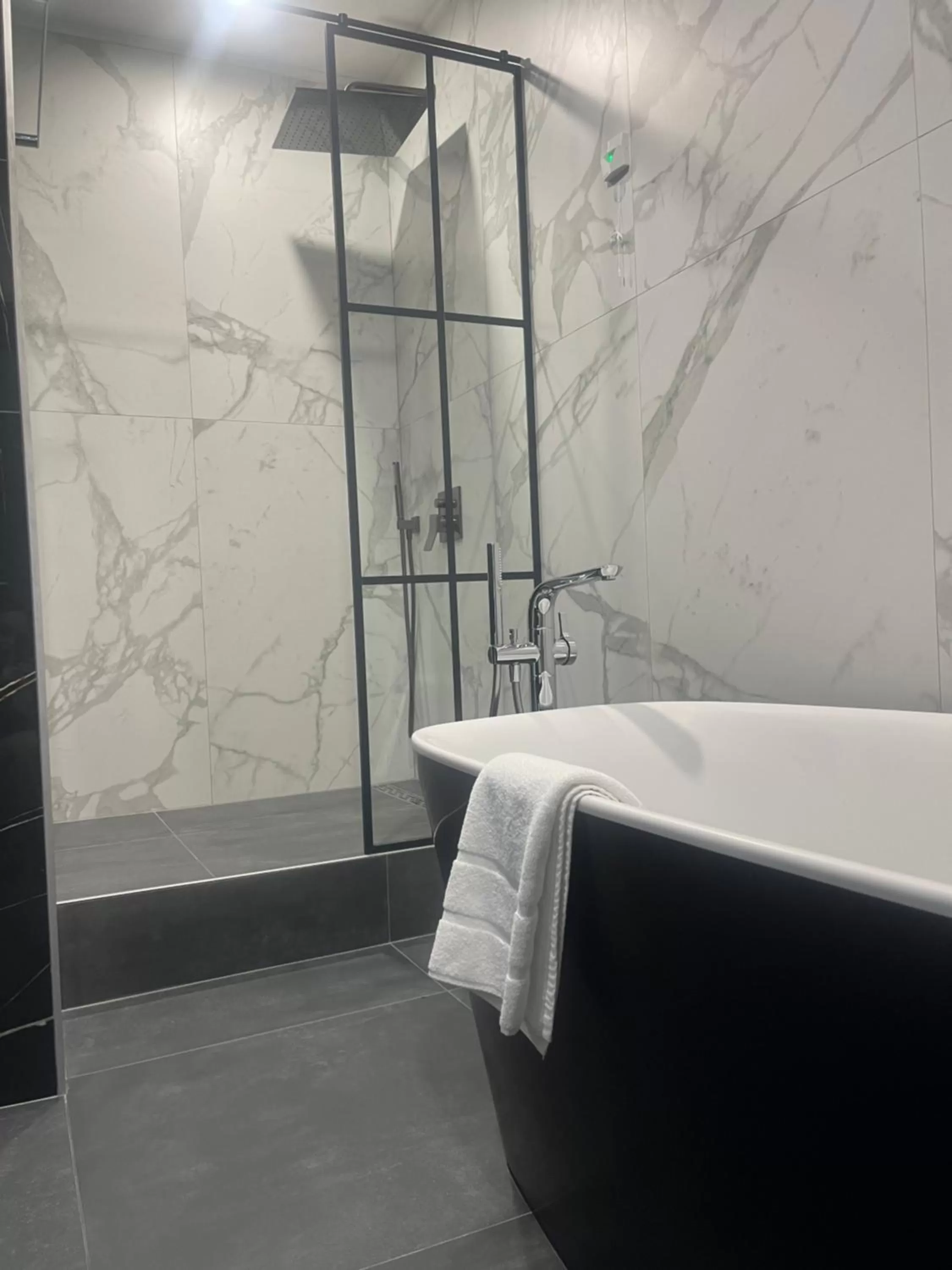 Bathroom in Hotel NIKS