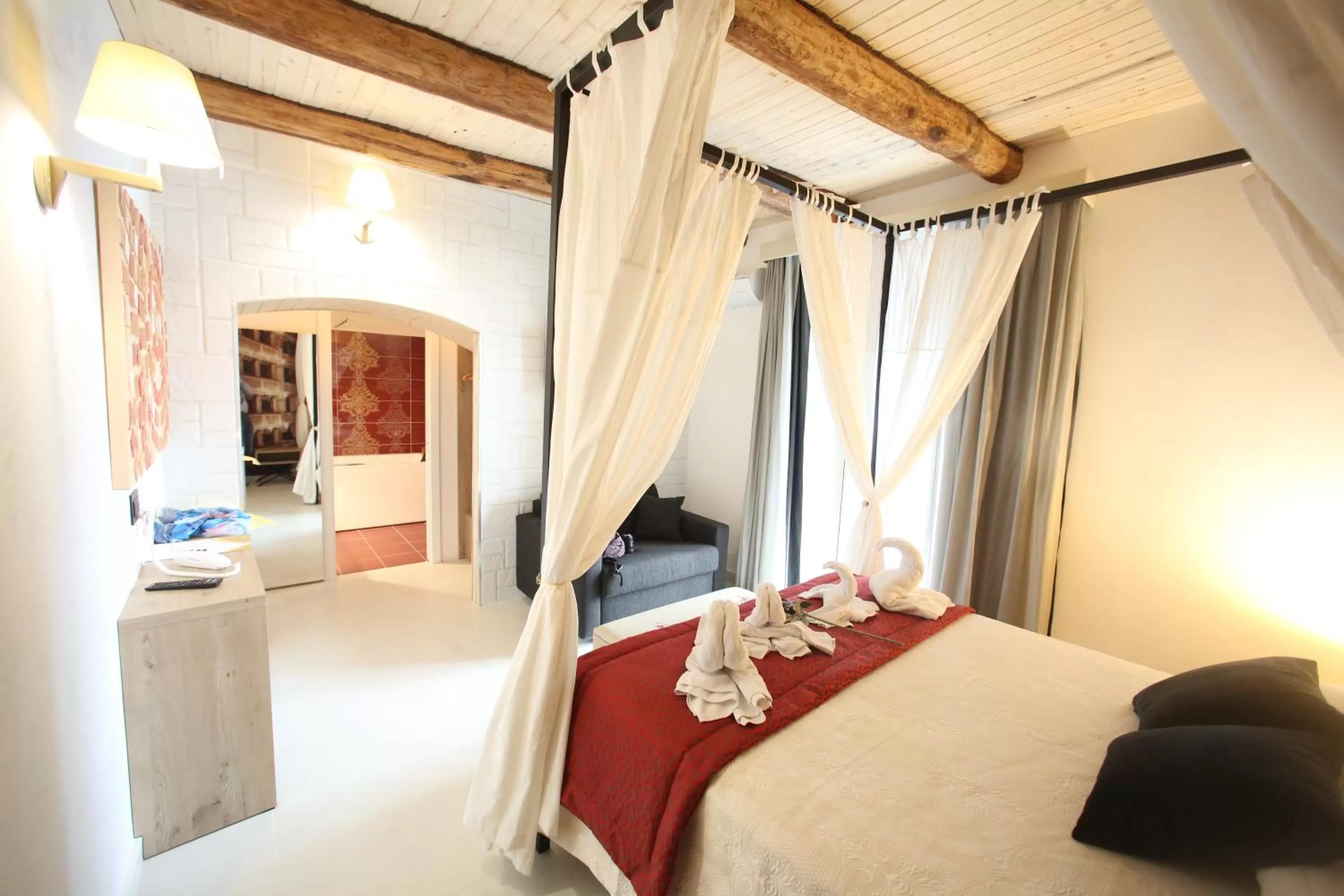 Bed in Relais Piazza Del Plebiscito B&B