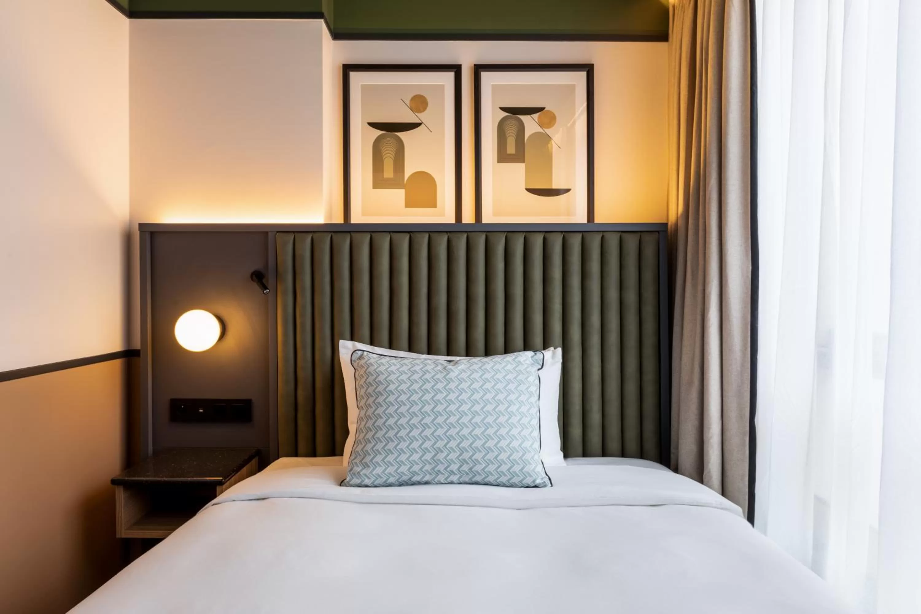 Bed in Le Parchamp, a Tribute Portfolio Hotel, Paris Boulogne