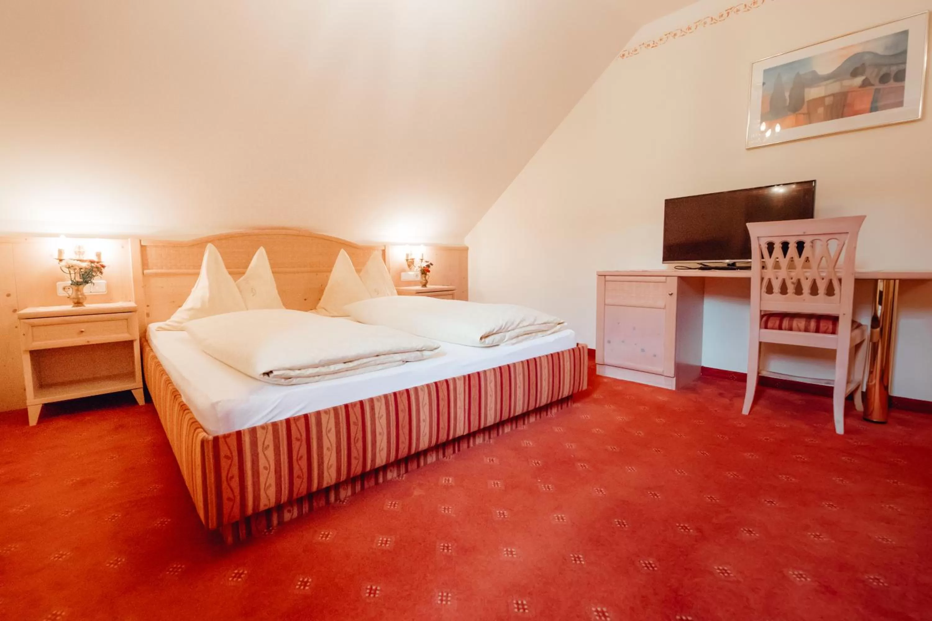 Photo of the whole room, Bed in Dandler - Zimmer und Ferienwohnungen