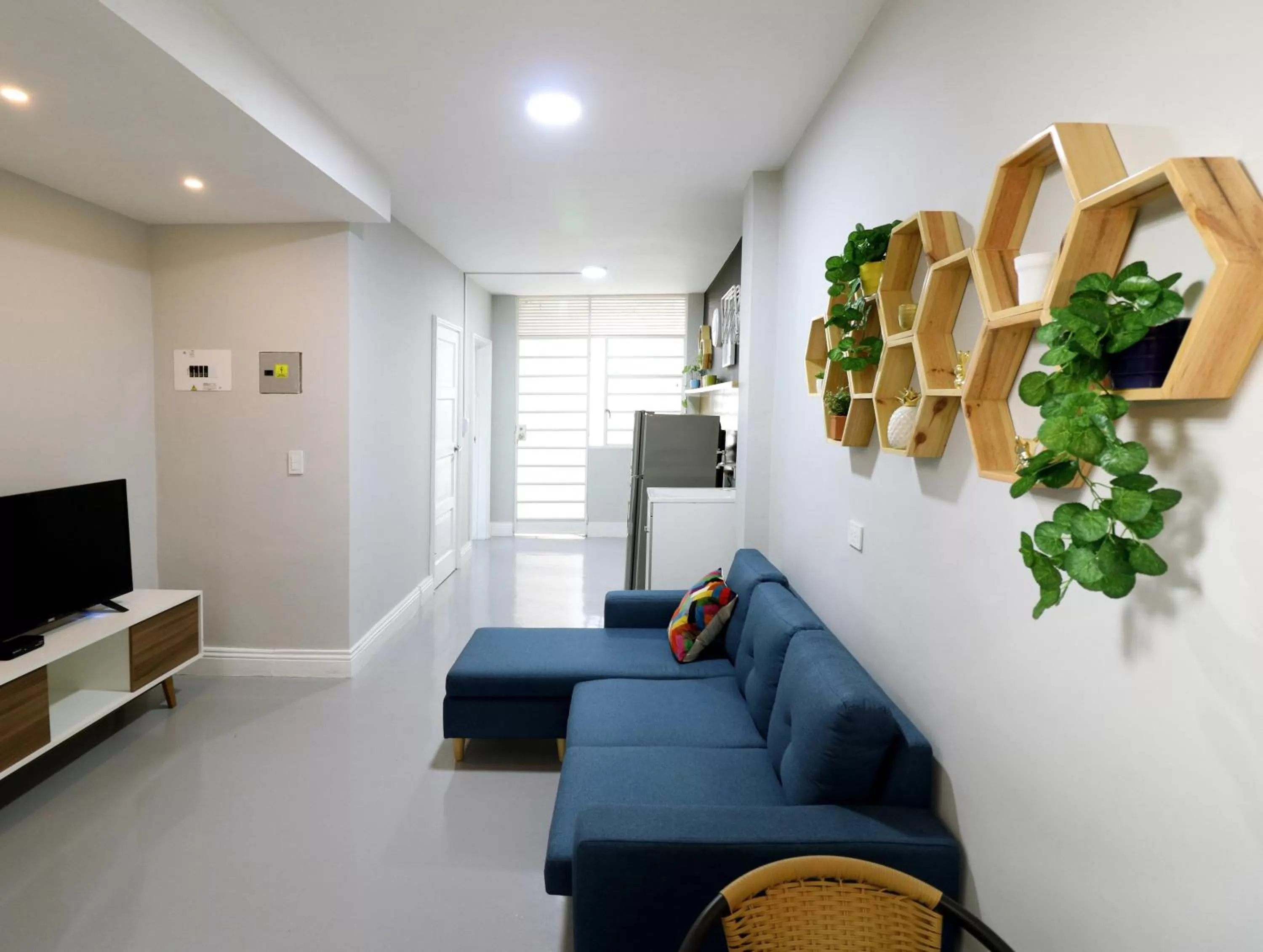 Seating Area in 554 Apartments