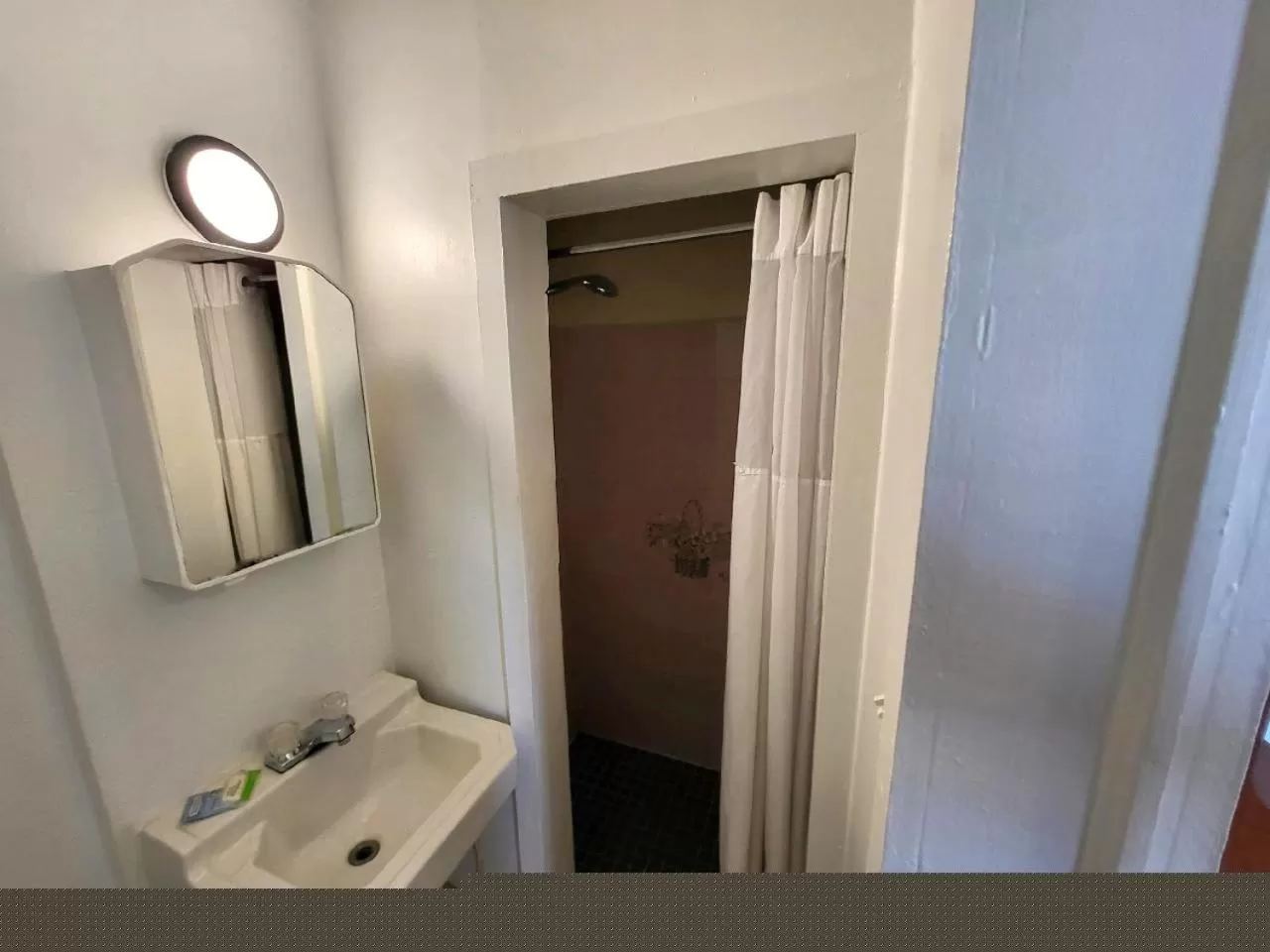 Shower in Rose's Motel