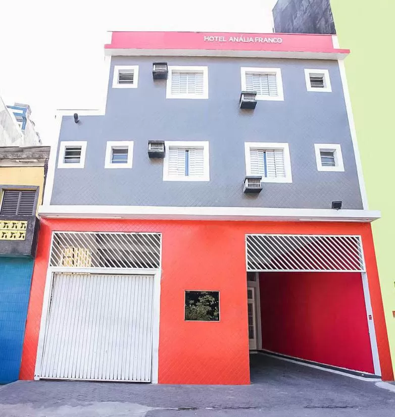 Property Building in Hotel Anália Franco