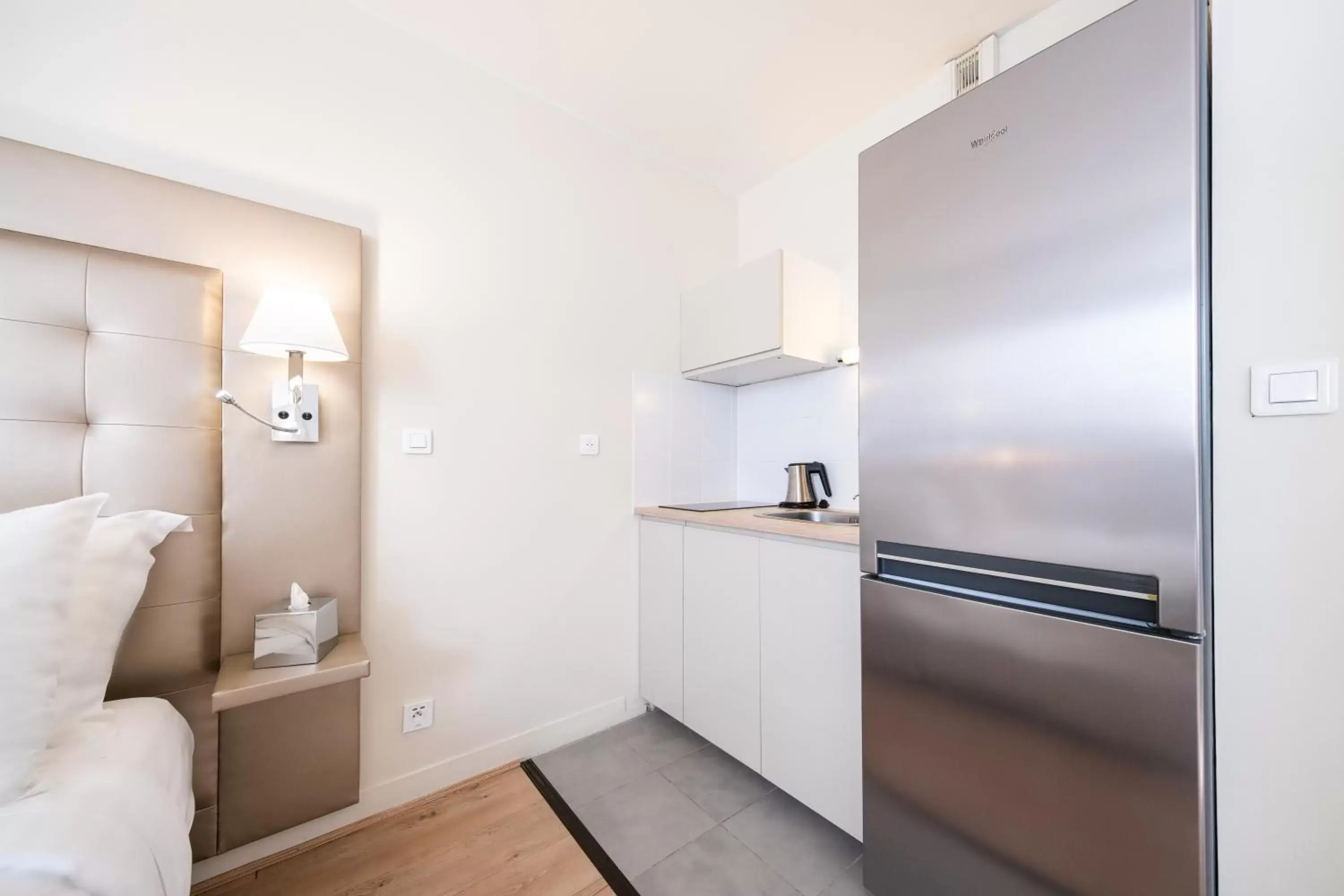 Appartement 2 chambres avec 1 lit double et 2 lits simples in Hôtel Quality Suites Maisons-Laffitte Paris Ouest Appartement 2 chambres avec 1 lit double et 2 lits simples in Hôtel Quality Suites Maisons-Laffitte Paris Ouest