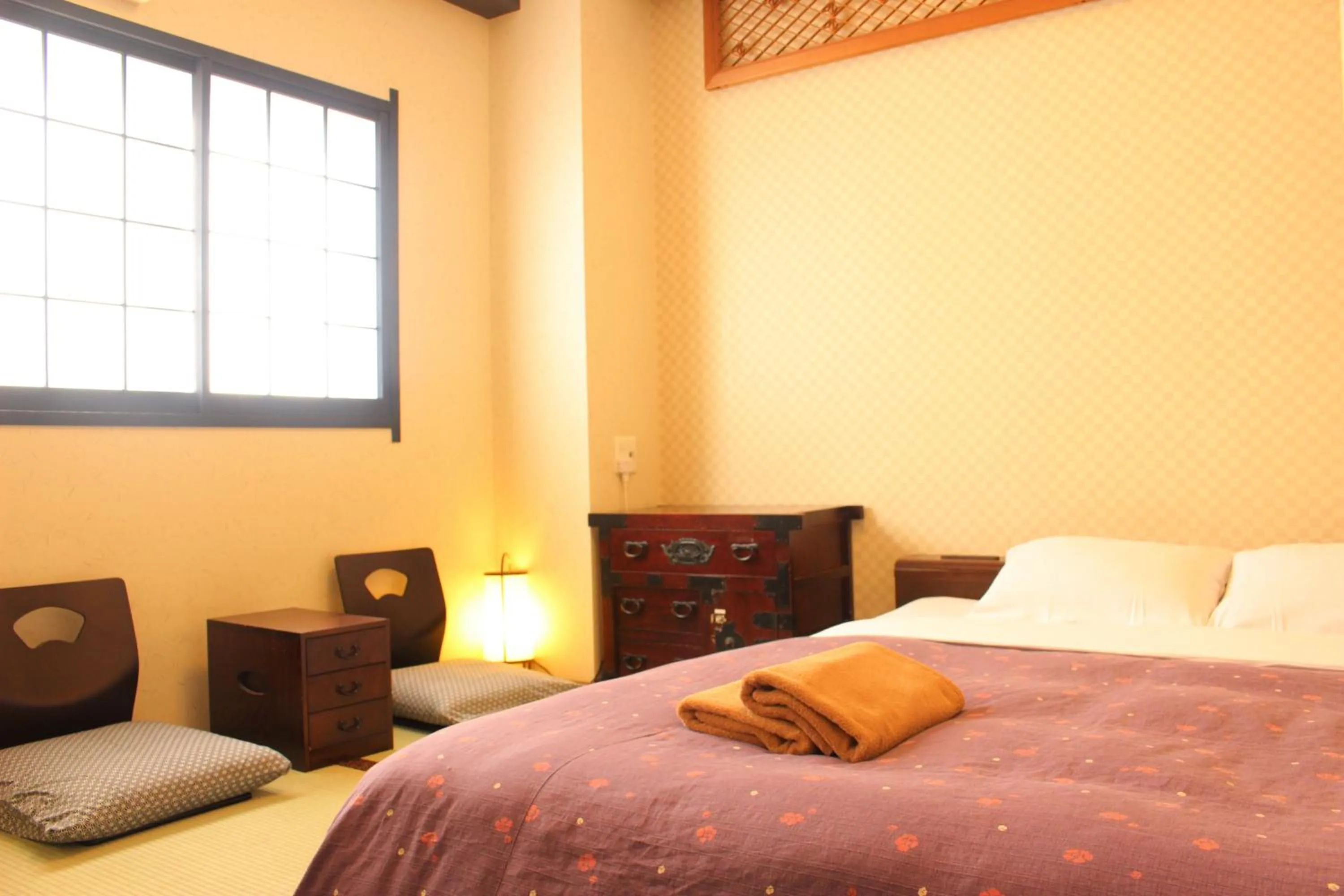 Photo of the whole room, Bed in K's House Tokyo Oasis - Quality Hostel in Asakusa