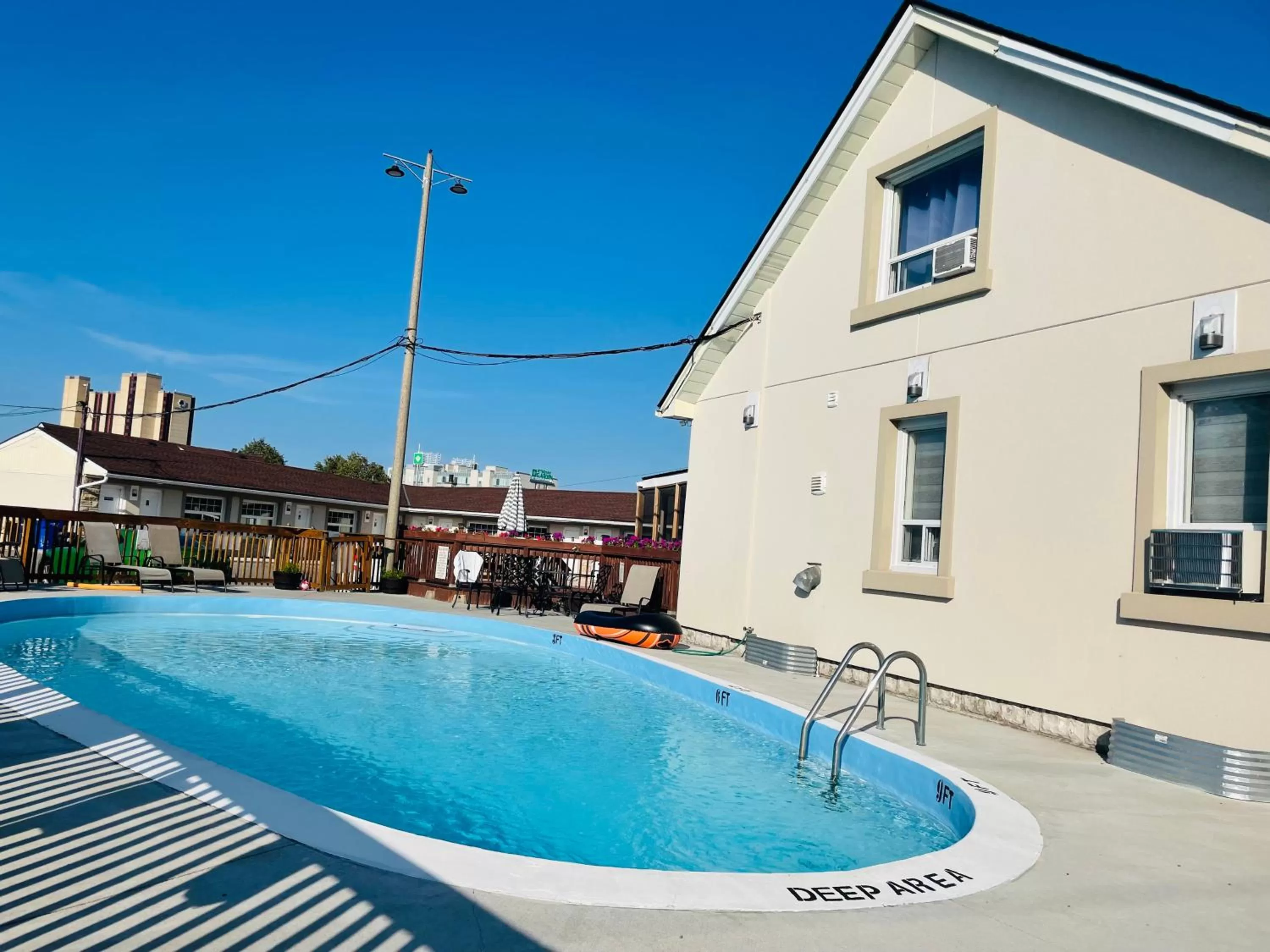 Property building in Falls Lodge by the Falls (Formerly Knights Inn)