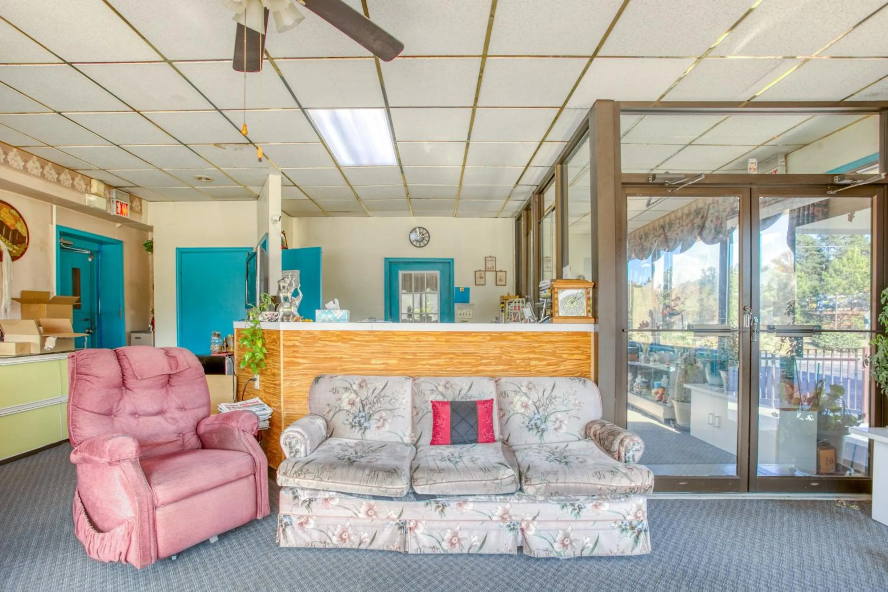 Lobby or reception, Lobby/Reception in OYO Hotel Petersburg VA - Templeton