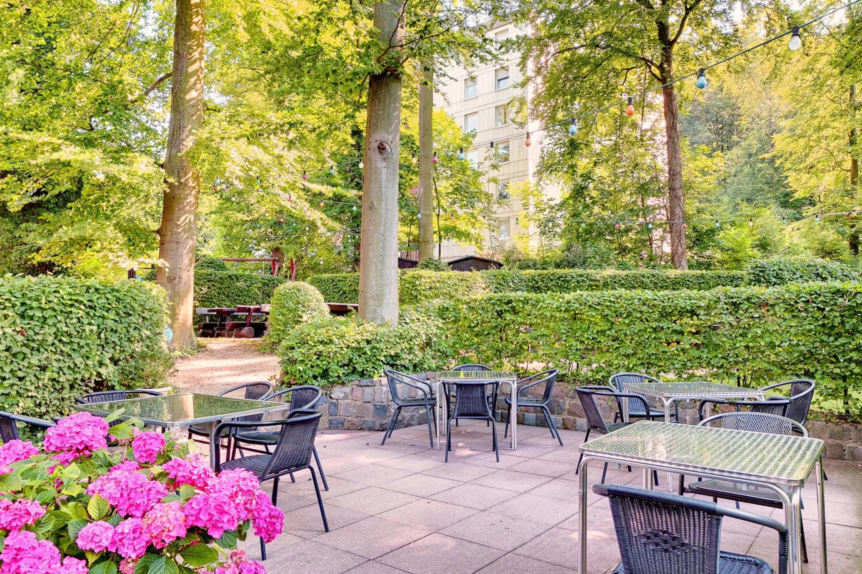 Restaurant/places to eat in Hotel ISG Heidelberg