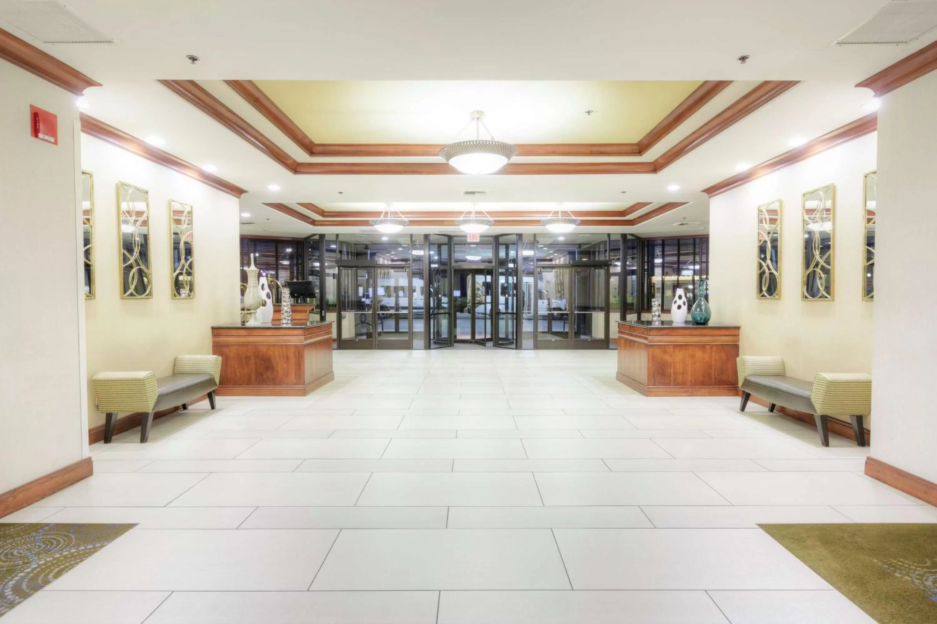 Lobby or reception in DoubleTree by Hilton Spokane City Center