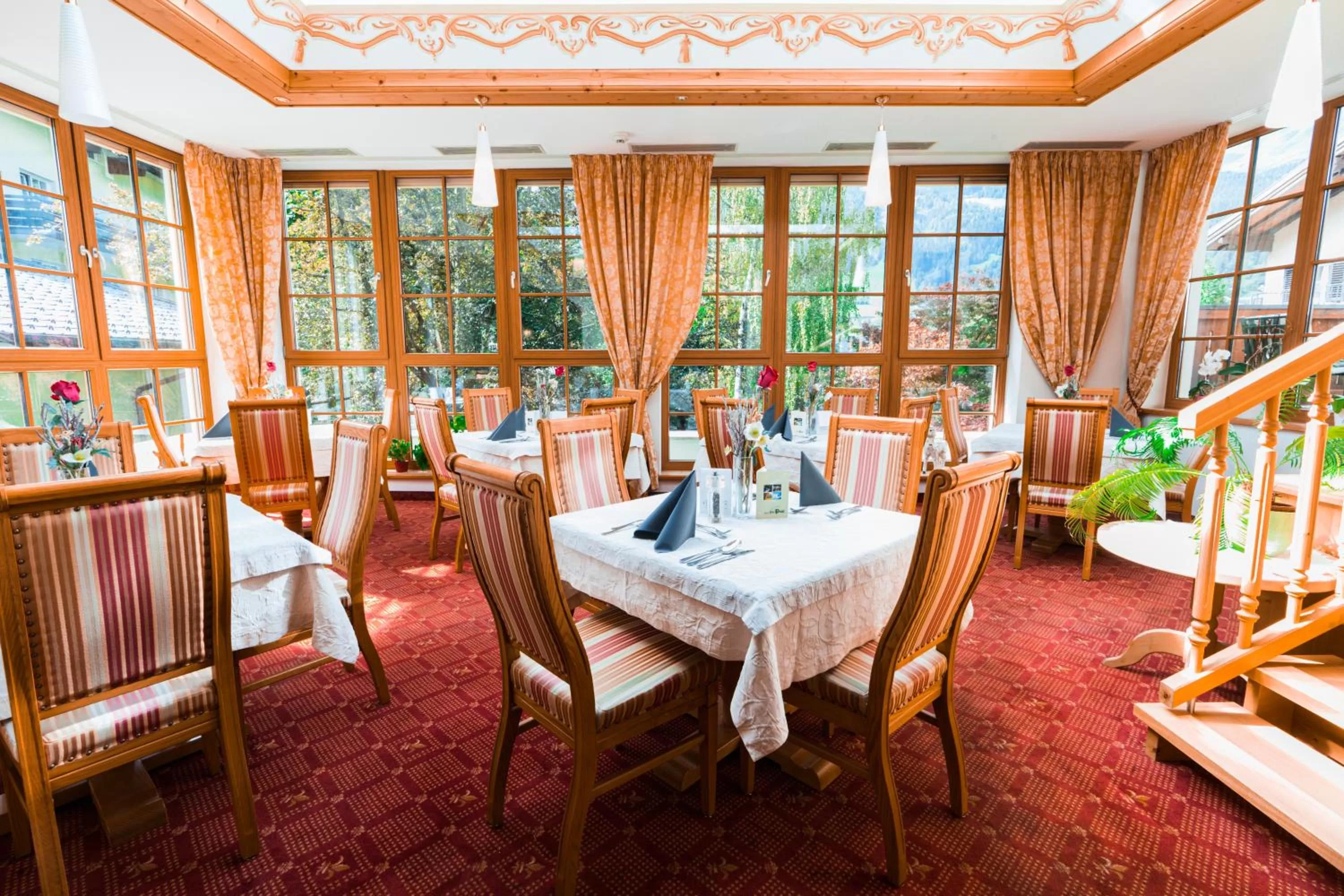 Restaurant/places to eat in POST POST Hotel - Alpine Boutique Hotel & Spa