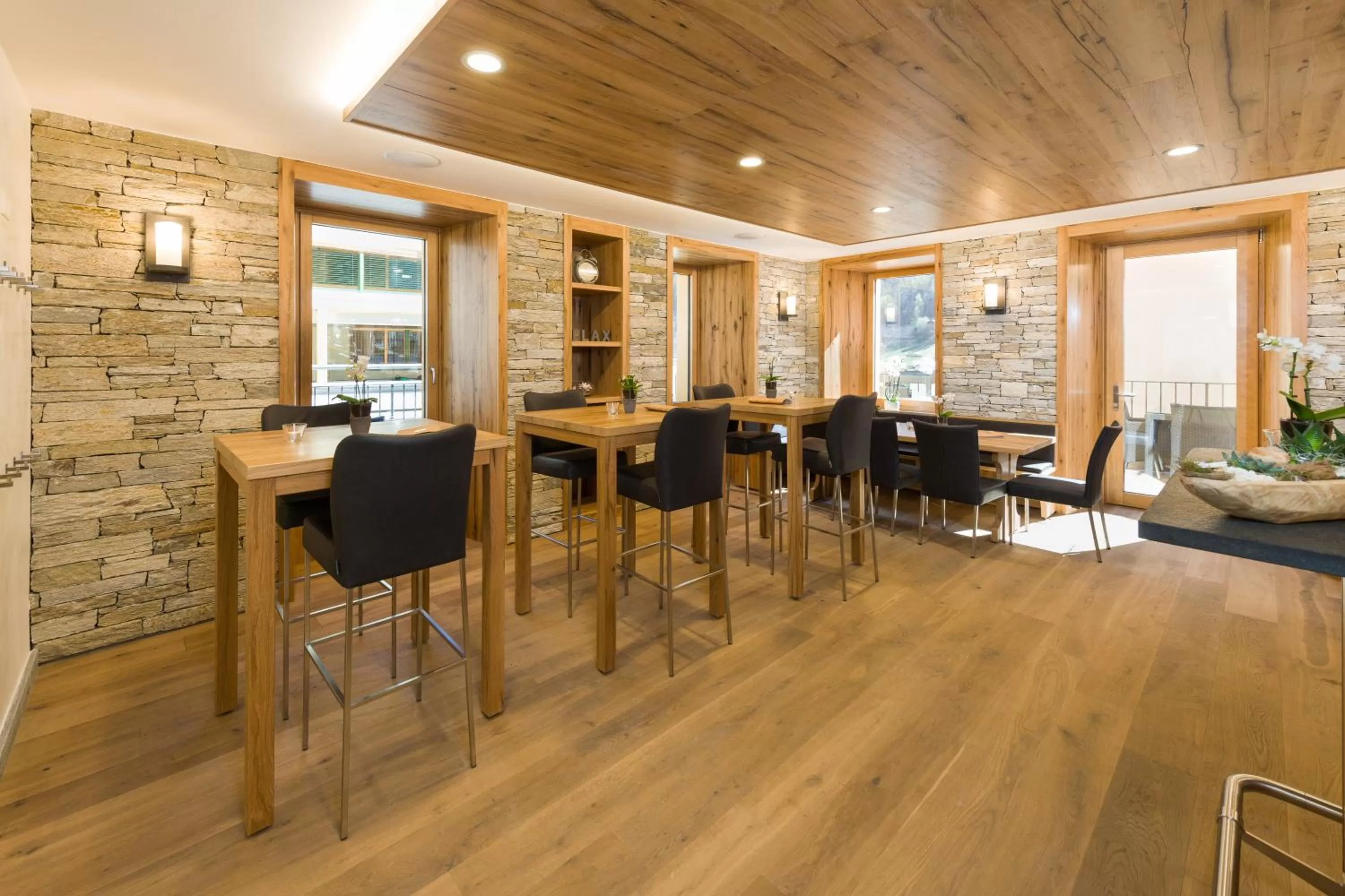 Restaurant/places to eat in Hotel Heimatlodge