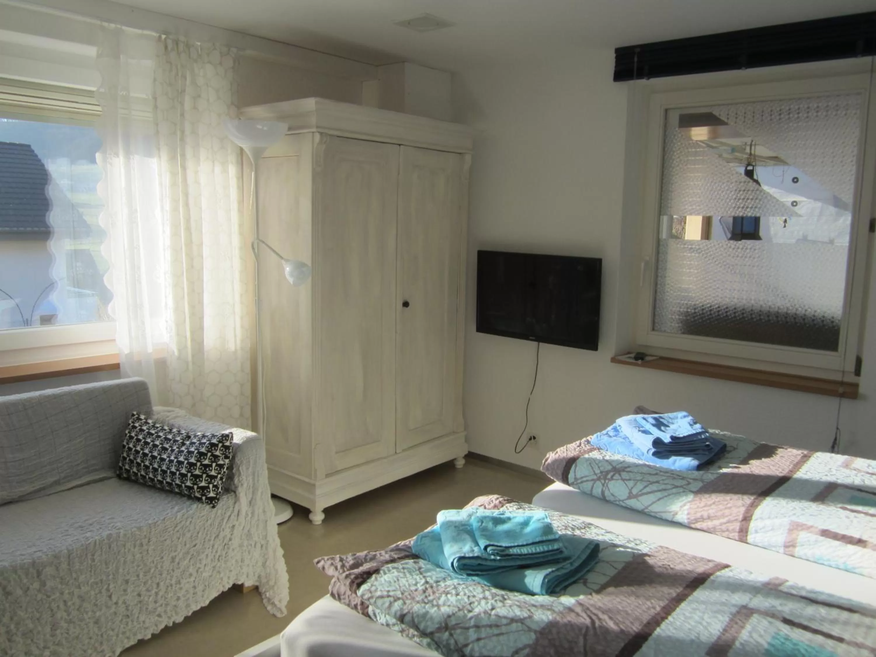 Bedroom, Bed in BnB Mönthal im Jurapark