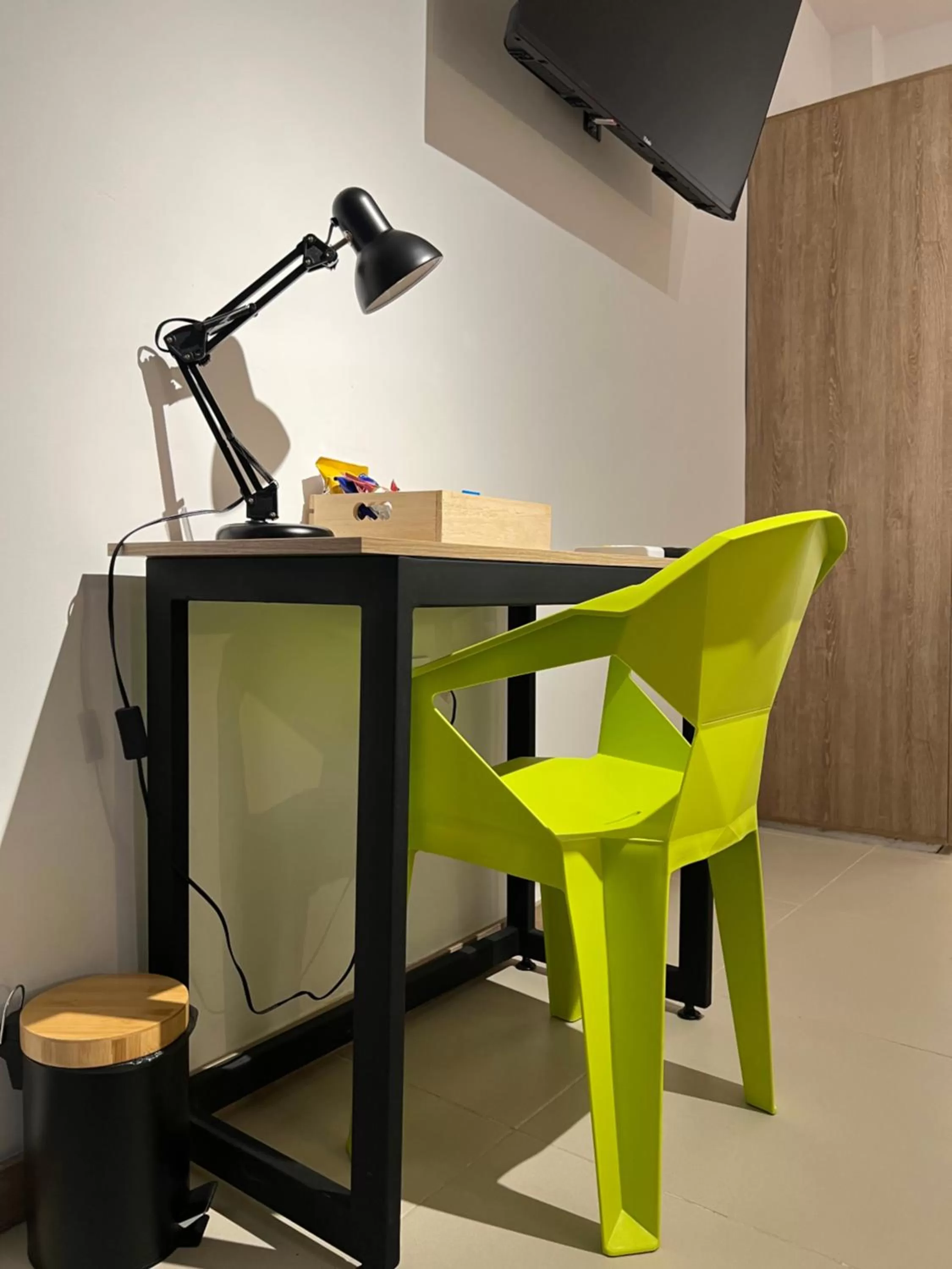 TV and multimedia, TV/Entertainment Center in HOTEL 9.5 SAN FERNANDO