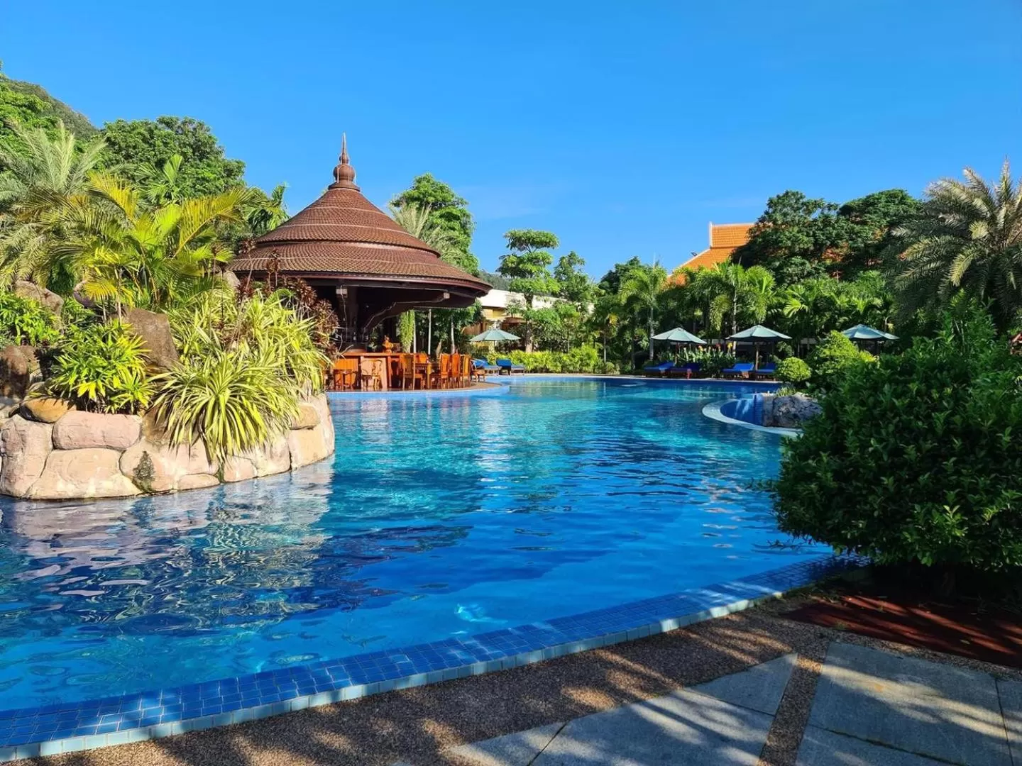 Pool view, Swimming Pool in Try Palace Resort-Kep