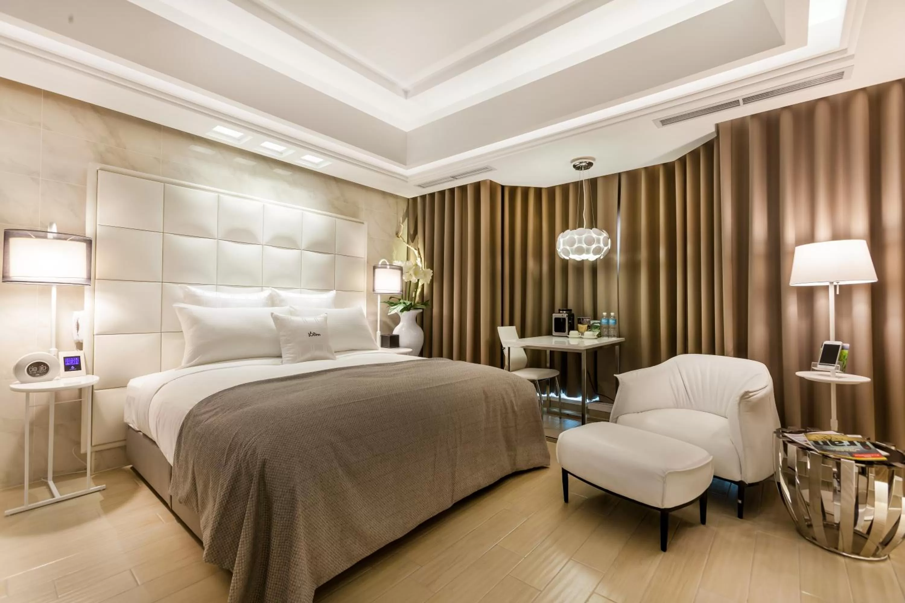 Bed in Six Star Motel-Taoyuan