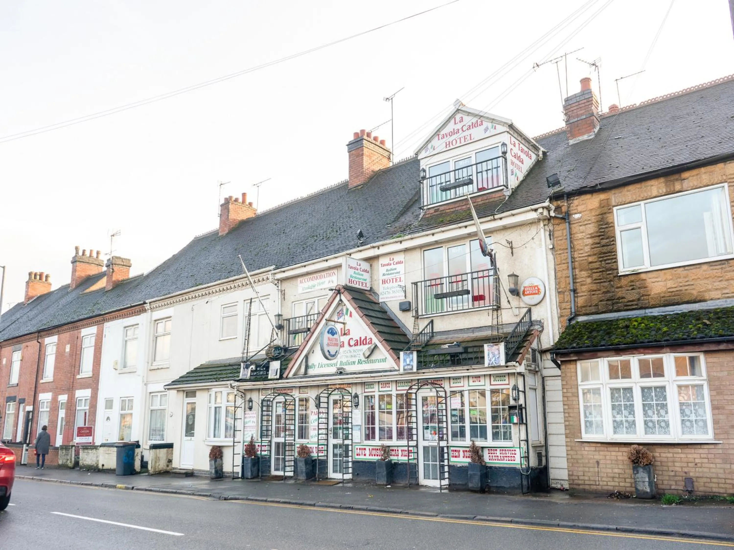 Facade/entrance in La Tavola Calda Hotel