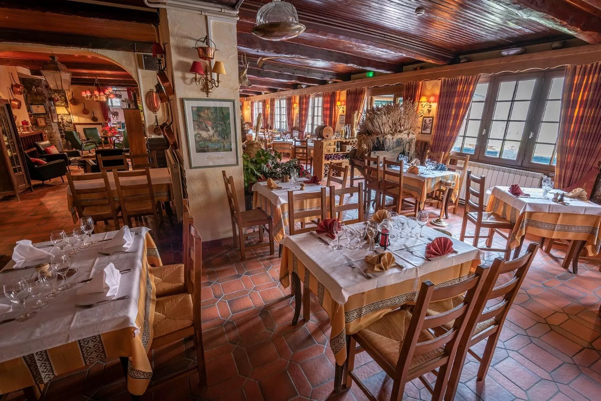 Restaurant/places to eat in Hotel La Bonne Auberge