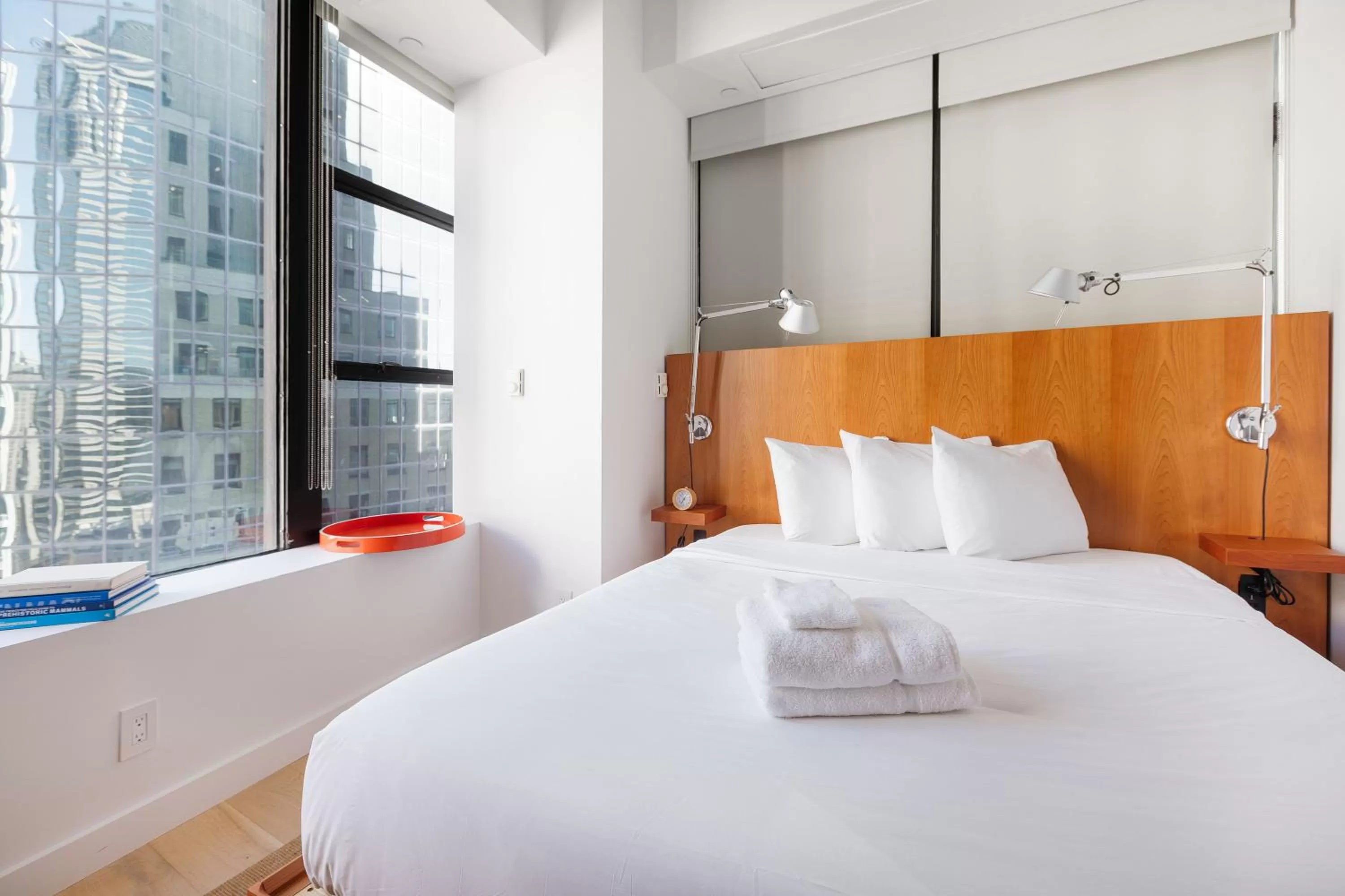 Bed in Placemakr Wall Street