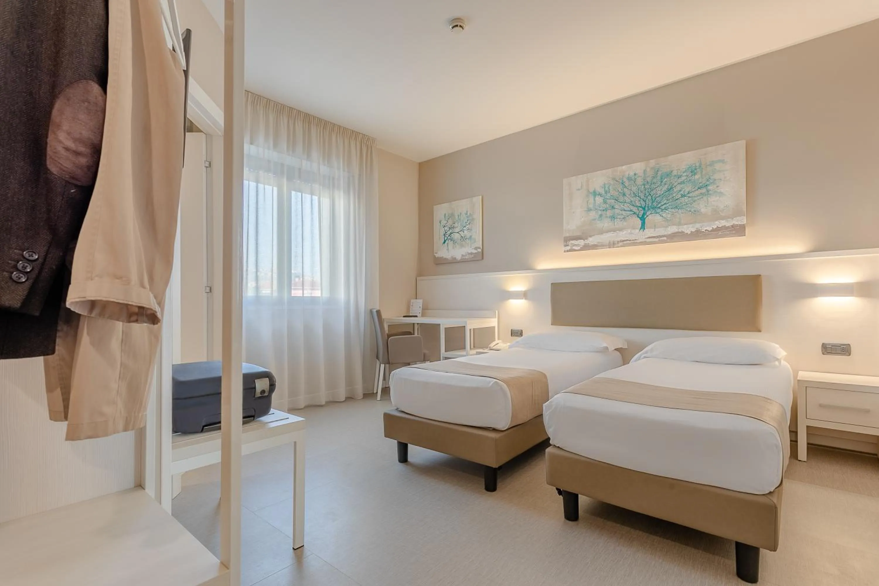 Superior Twin Room in Hotel Concorde