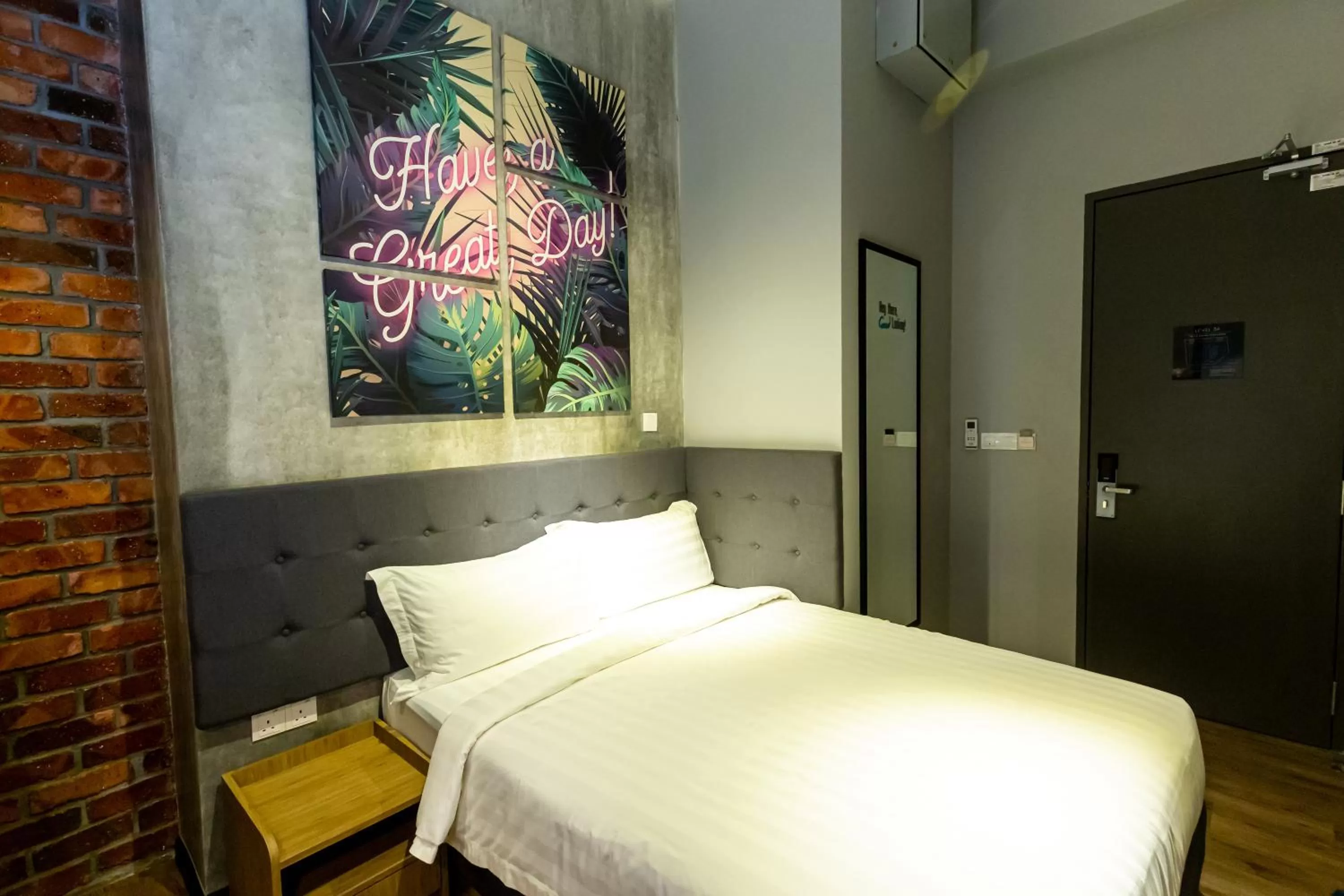 Photo of the whole room, Bed in Brown Hotel