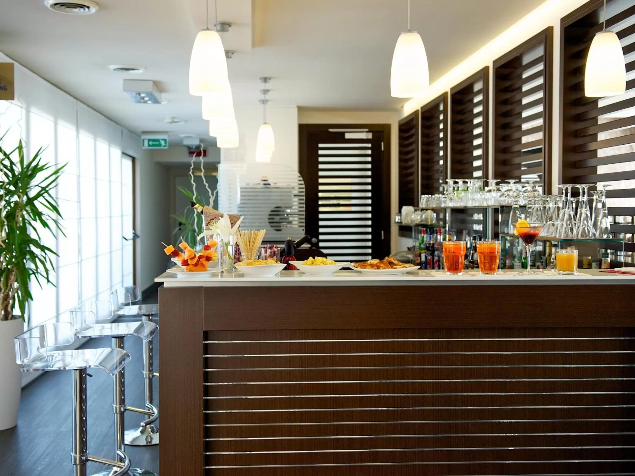 Lounge or bar in Mercure Bergamo Aeroporto