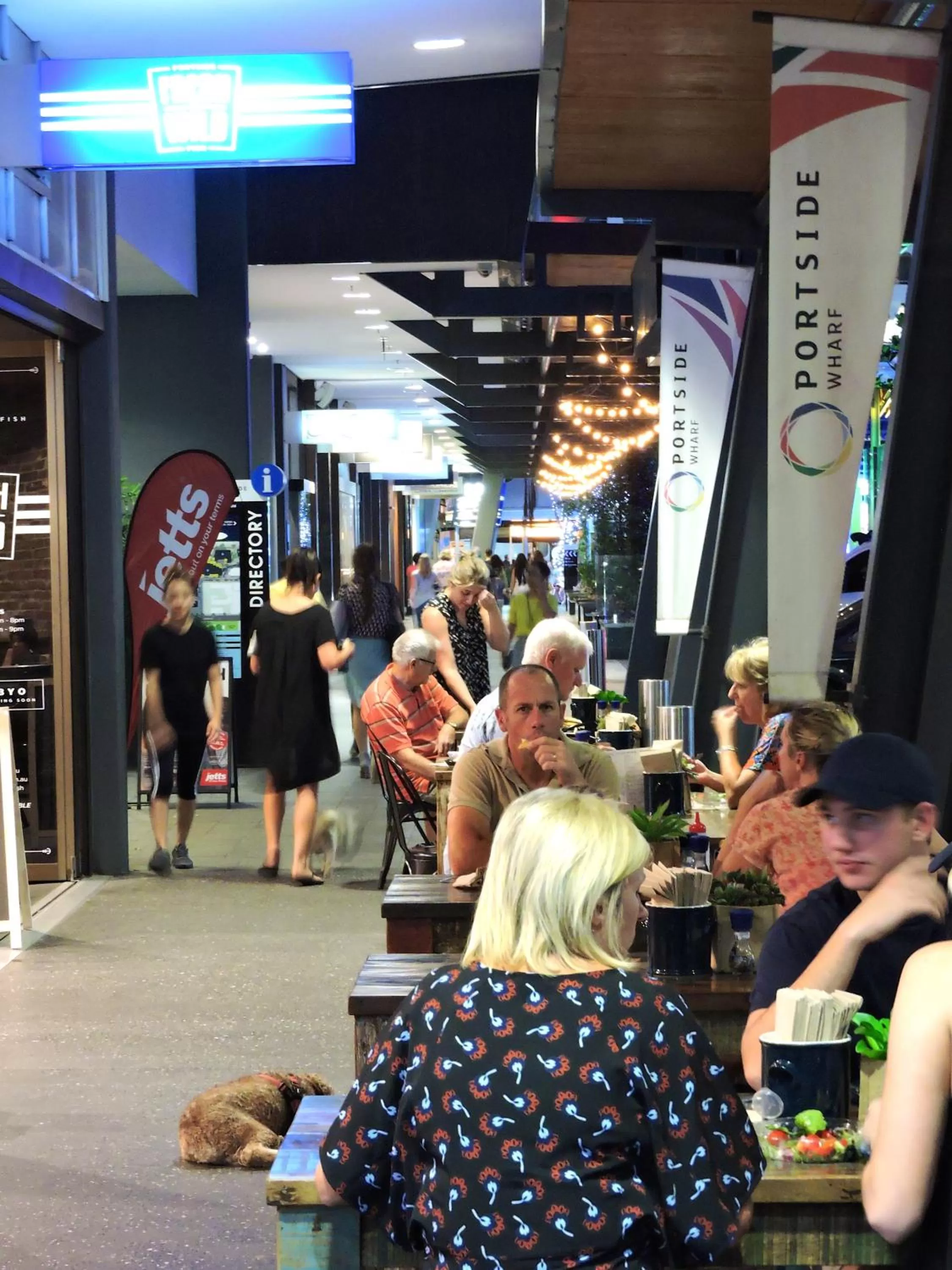 Restaurant/places to eat in Best Western Airport 85 Motel