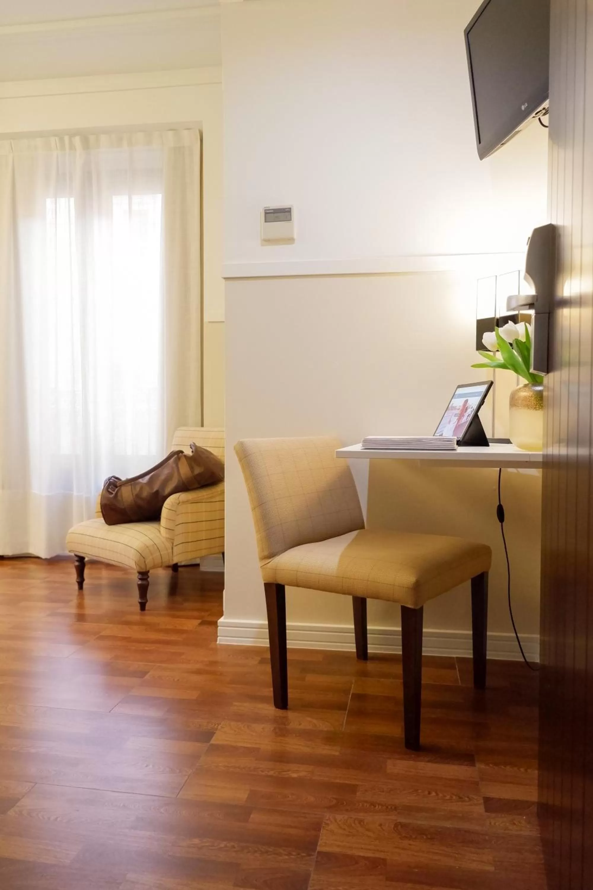 Seating area in U-Sense Sevilla Centro