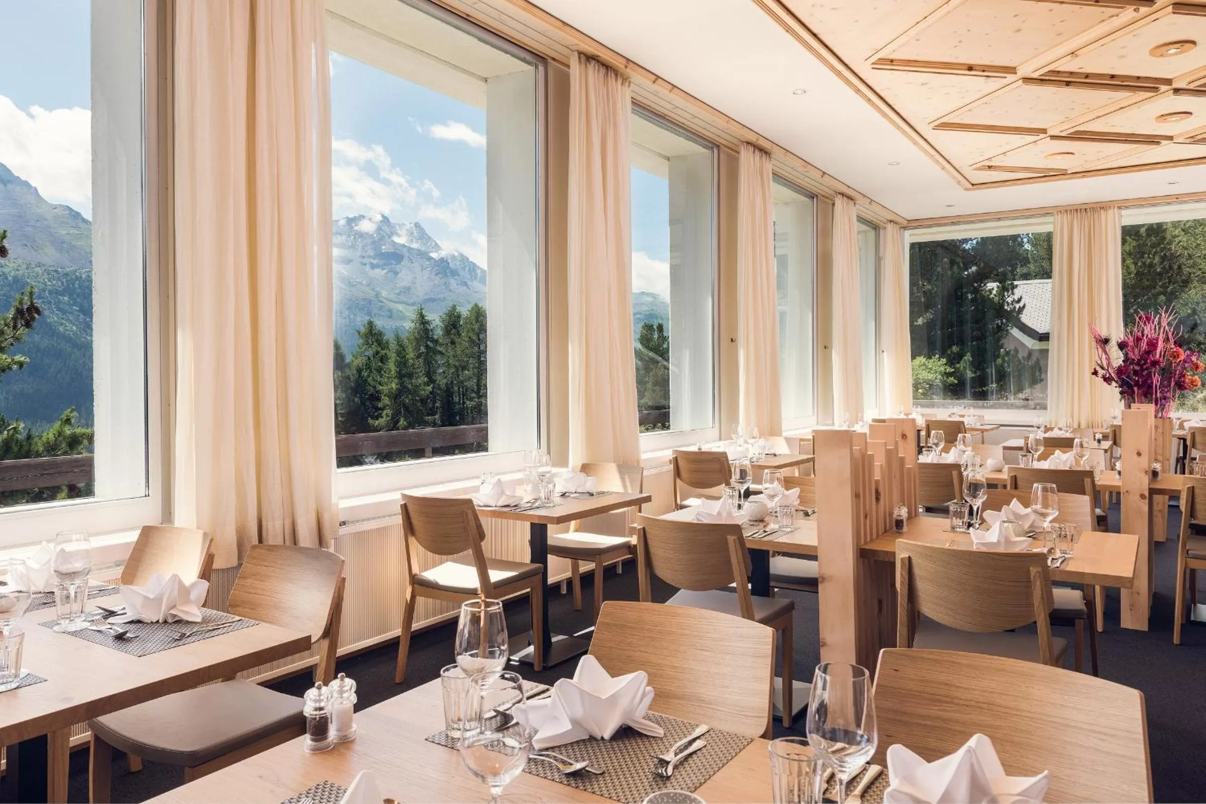 Restaurant/places to eat in Sternwarte by Randolins