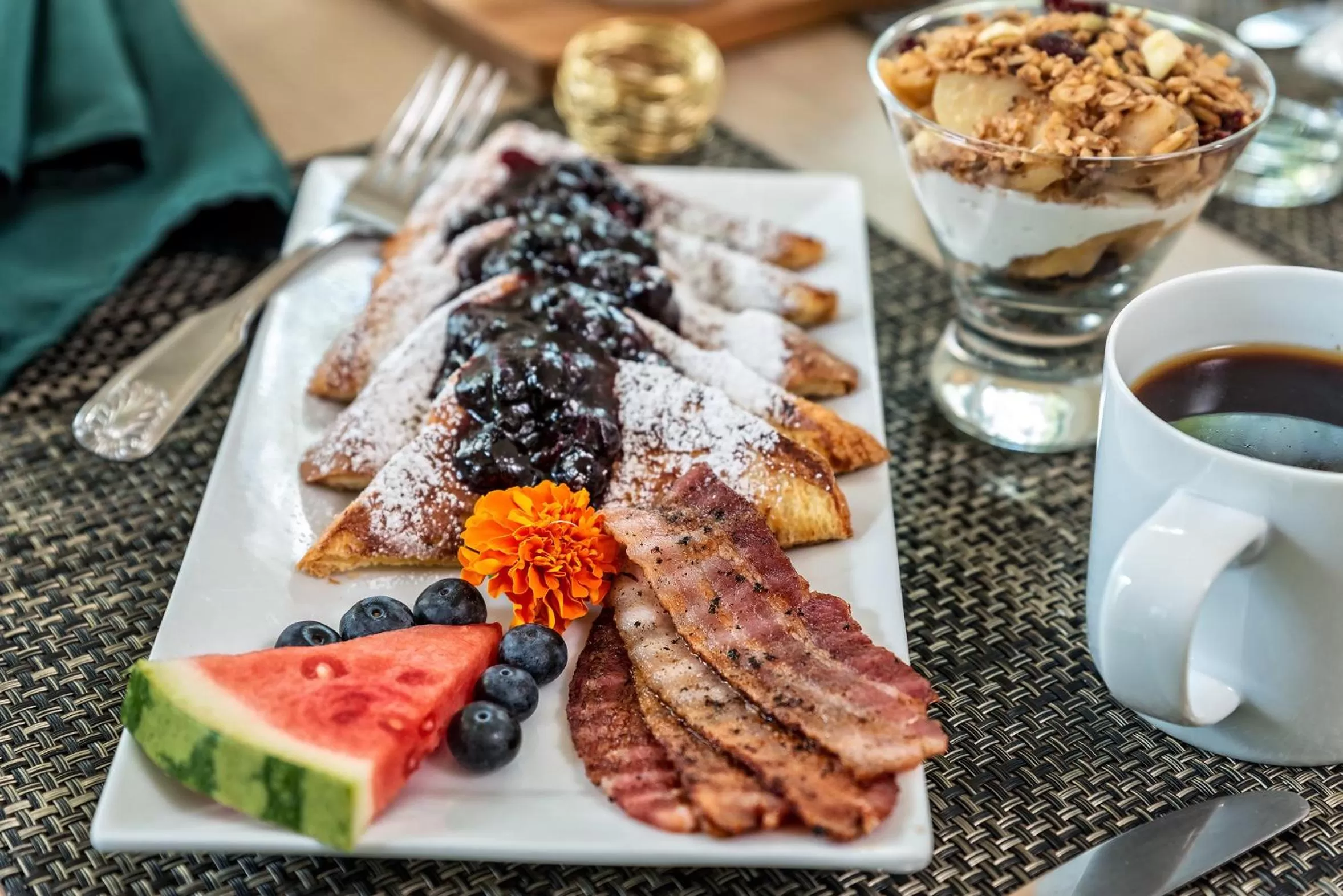 Breakfast in Sheridan House Inn- Adult Only Accommodation