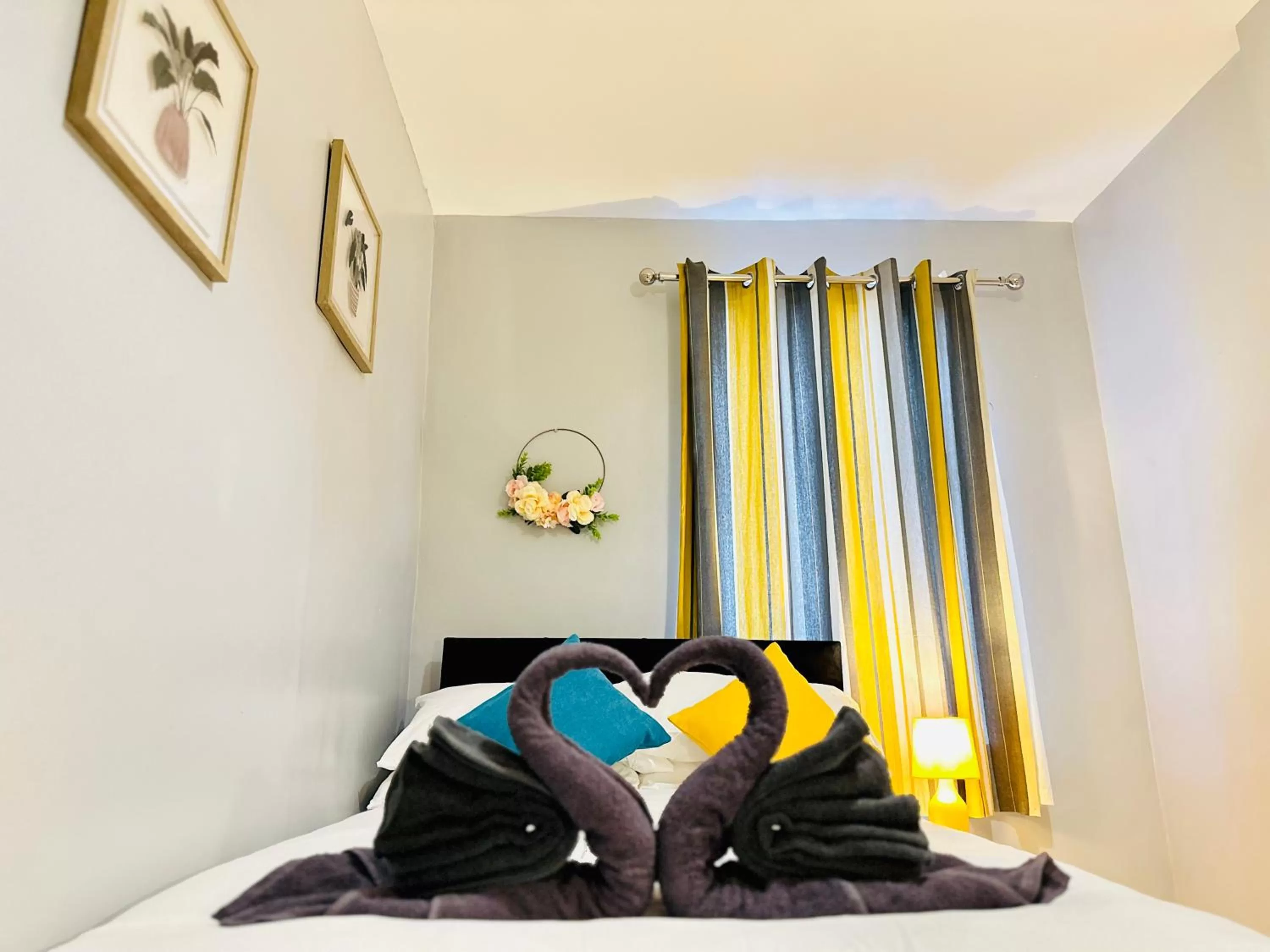 Bed in Sandys Holidays Home