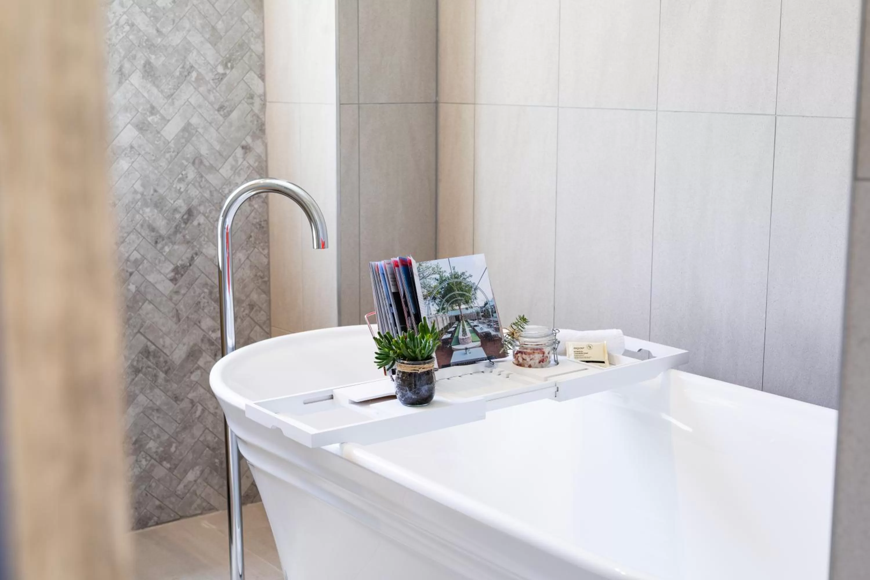 Bathroom in Camden Valley Inn