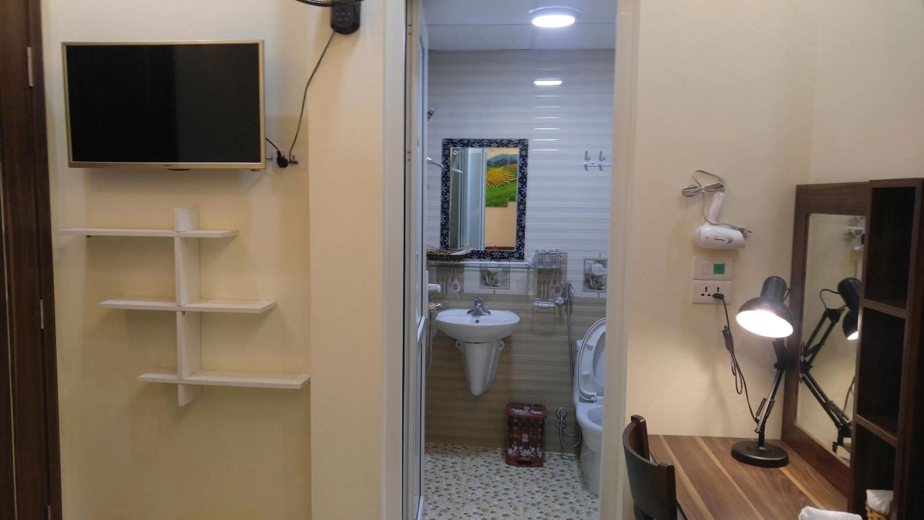 Bathroom in Friendly Home Hotel