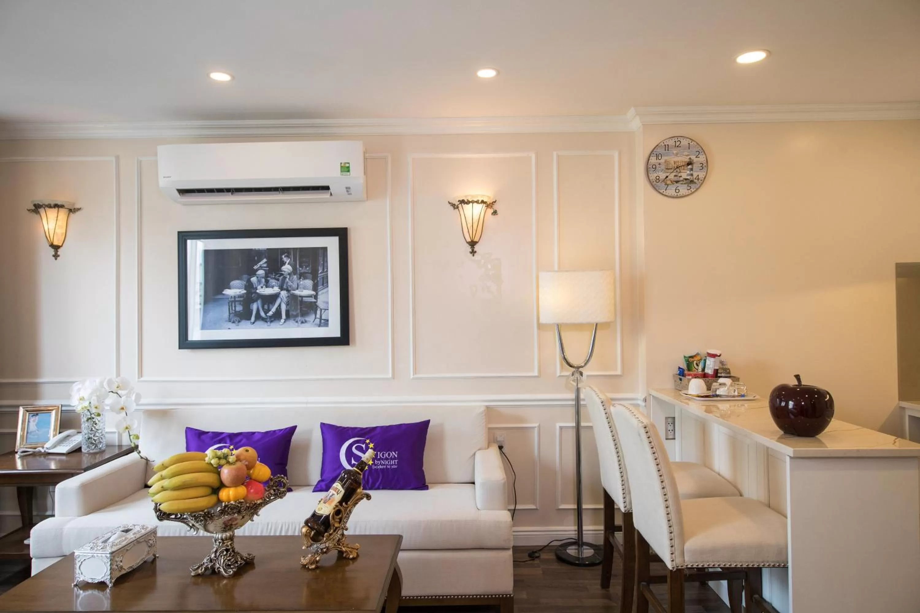 Saigon By Night Luxury Hotel