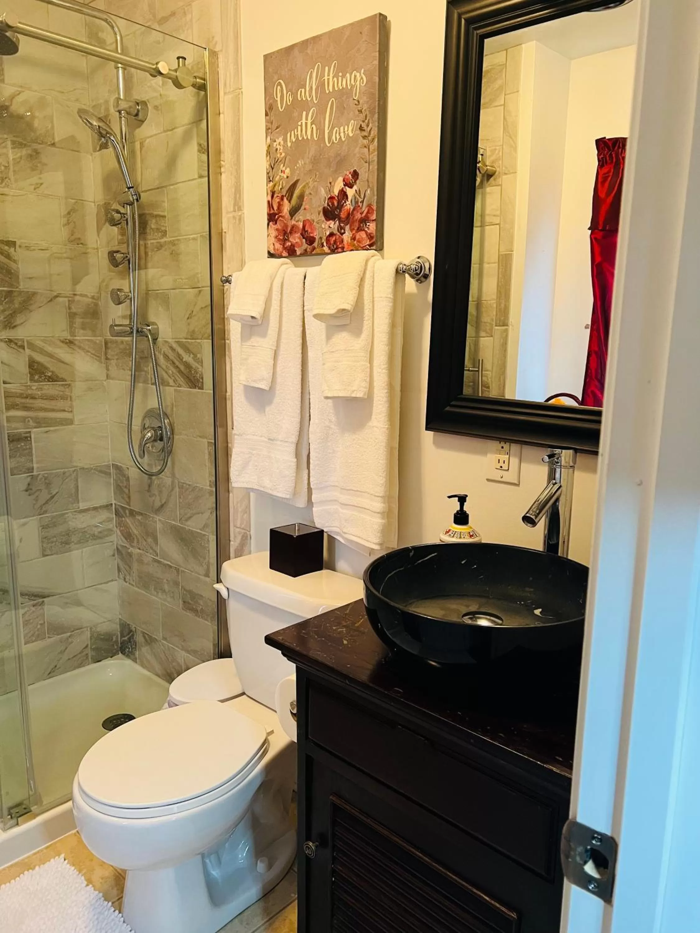 Bathroom in Ma Margarets House Bed and Breakfast