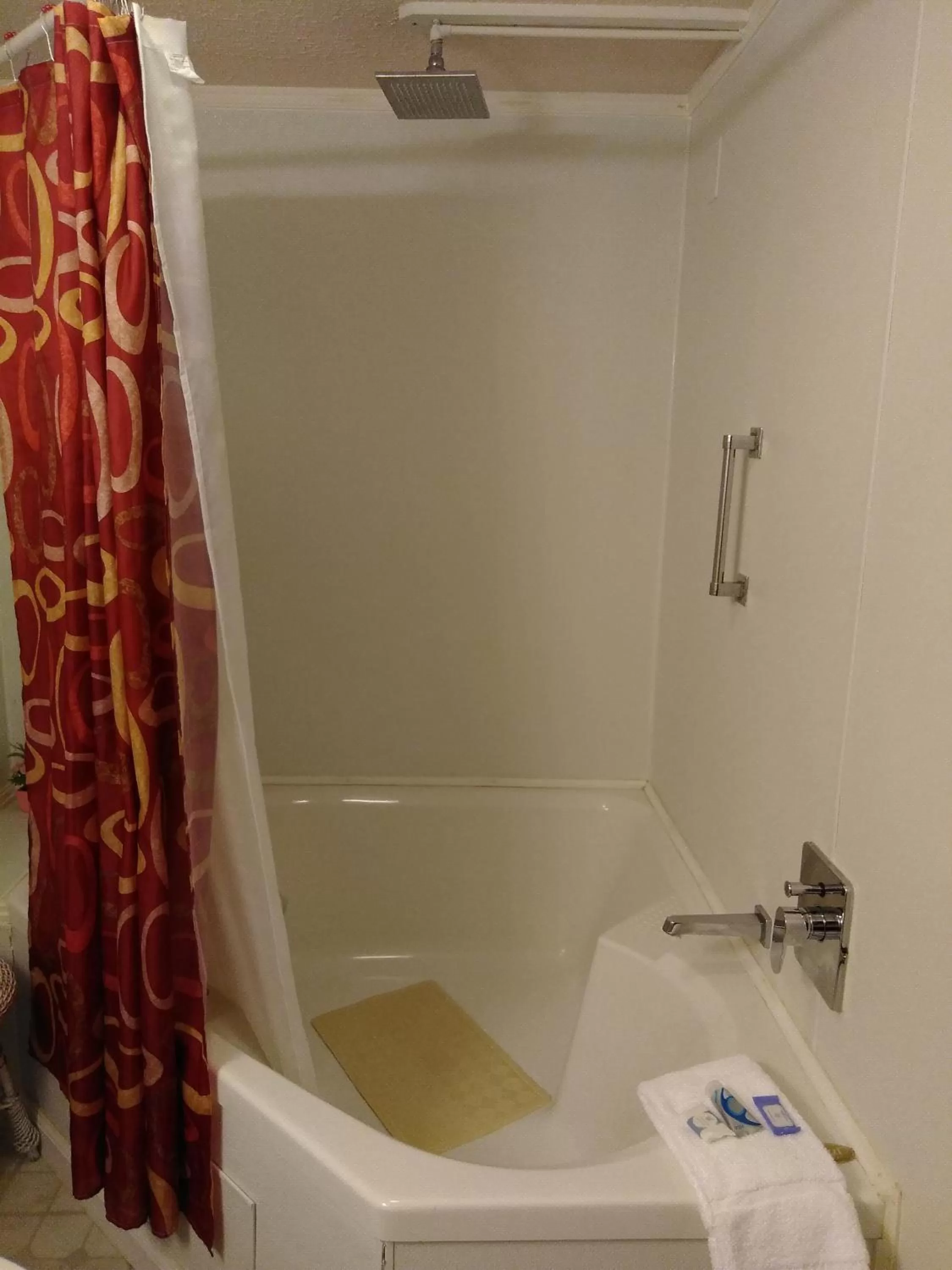 Spa and wellness centre/facilities in The Cardinal Inn