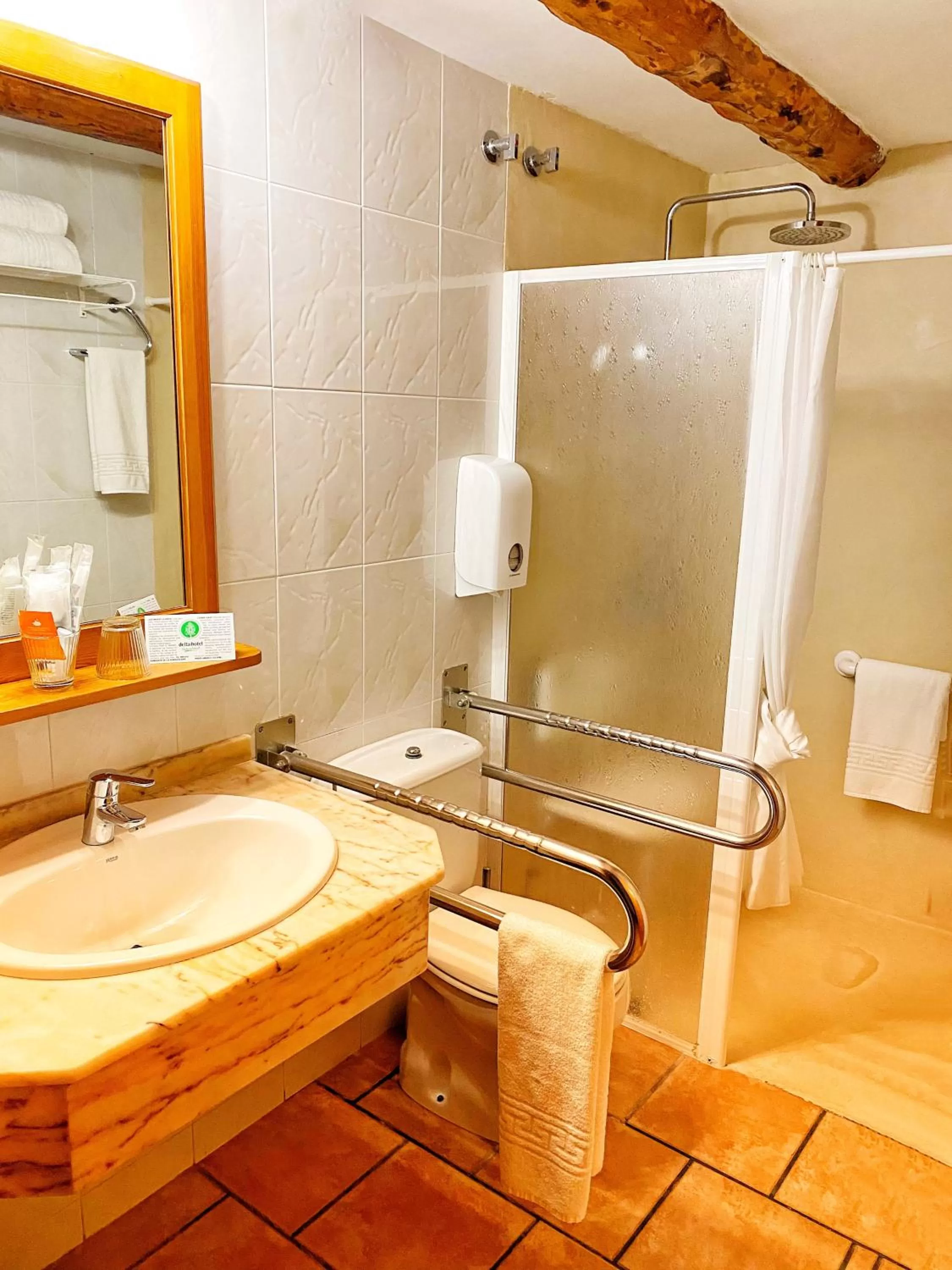 Bathroom in Delta Hotel