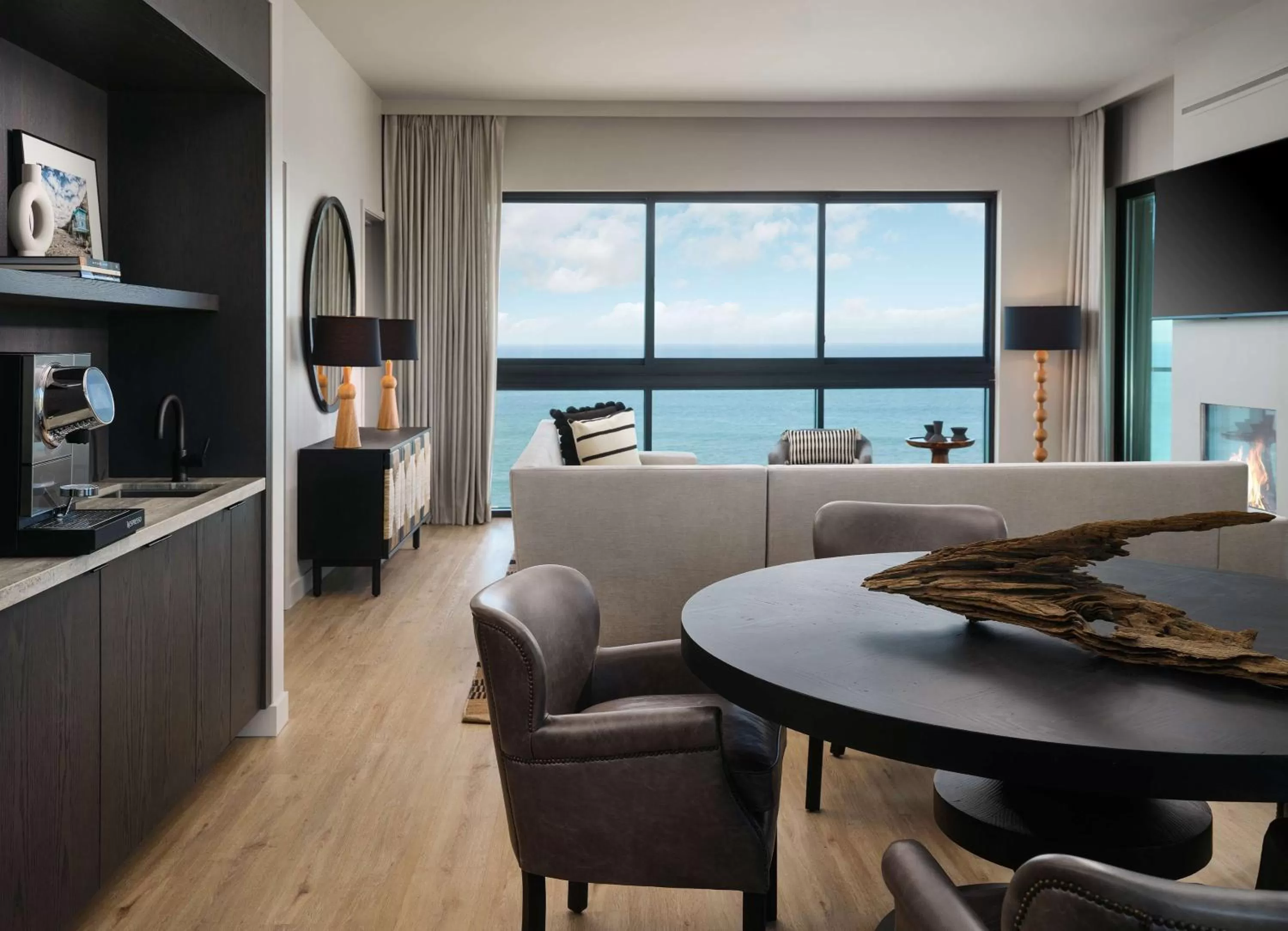 Photo of the whole room in Alila Marea Beach Resort Encinitas, a Hyatt Resort