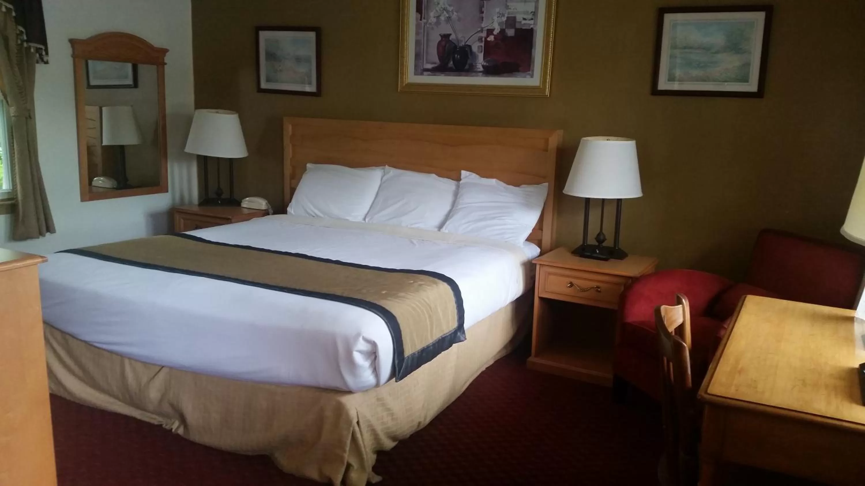 Photo of the whole room, Bed in Northside Motel - Williamstown