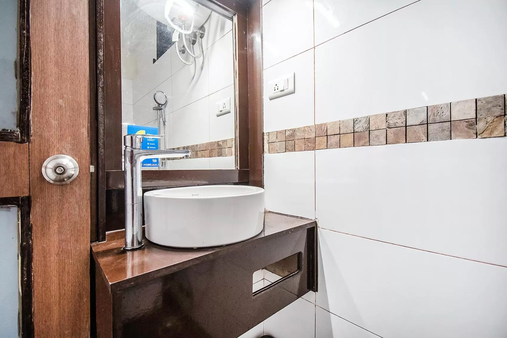 Shower, Bathroom in FabHotel Tranquil Heights Kodaikanal