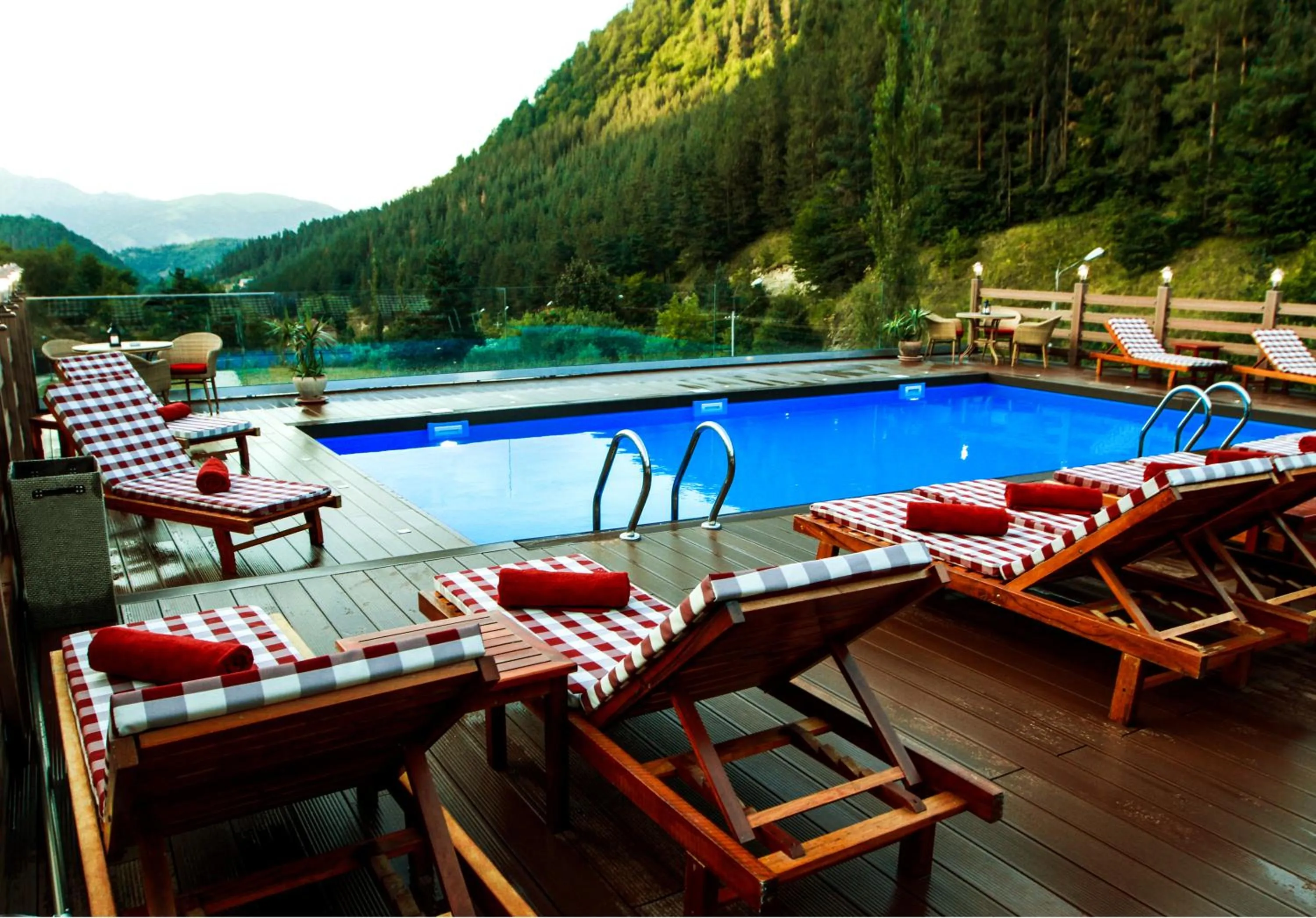 Swimming pool in Best Western Plus Paradise Hotel Dilijan