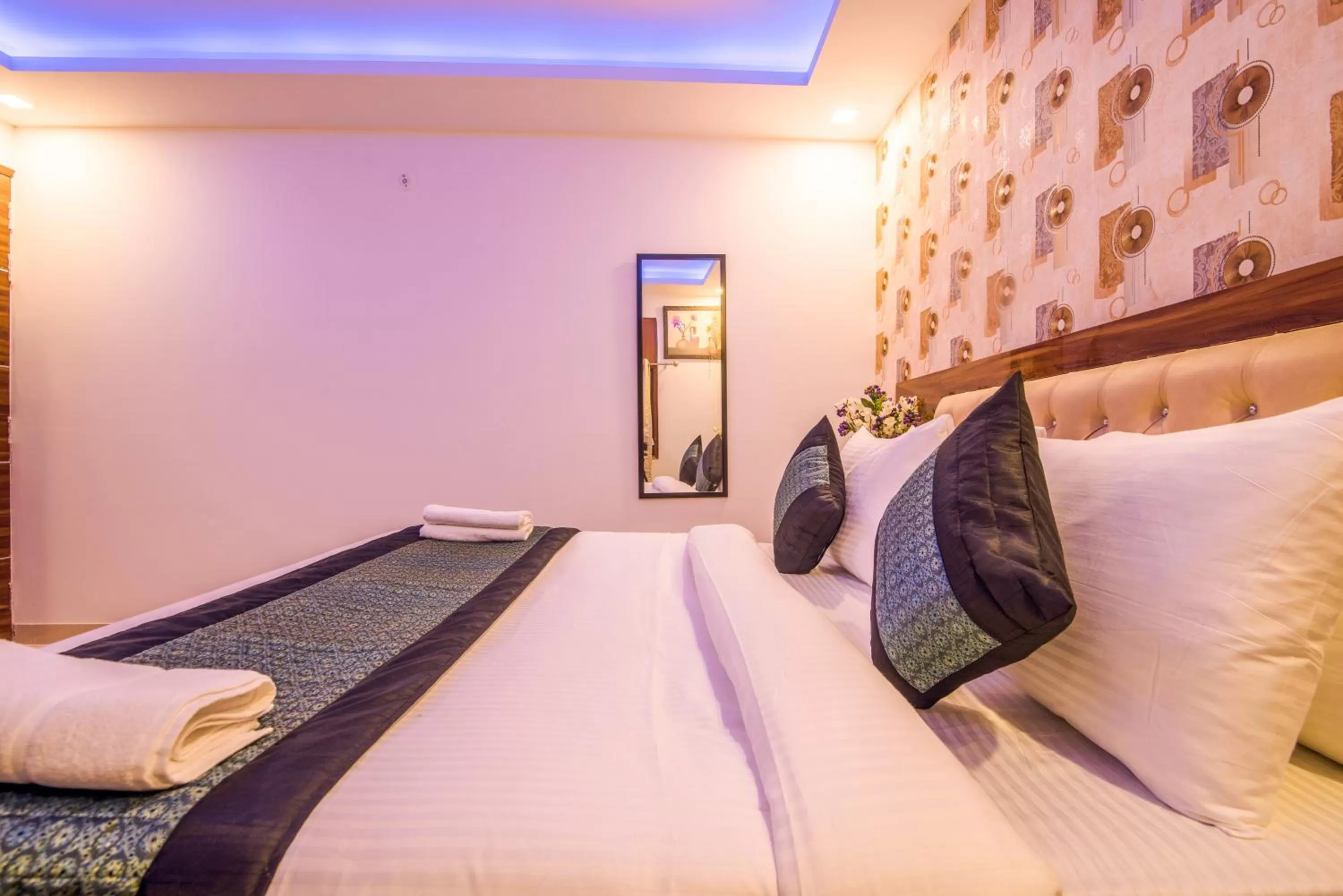 Bed in Hotel Festival Mahipalpur At Delhi Airport