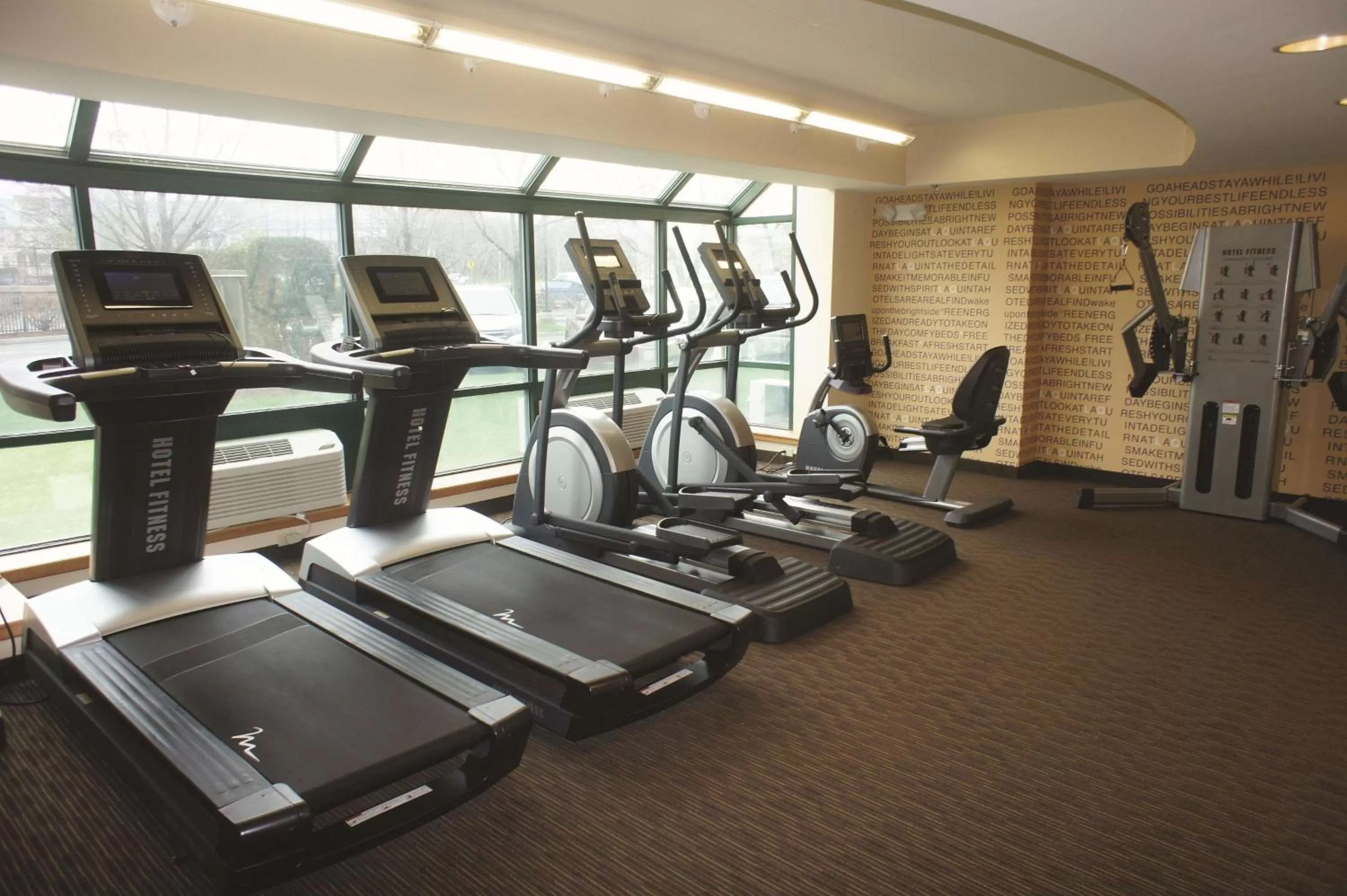 Fitness centre/facilities in La Quinta by Wyndham Boston Somerville