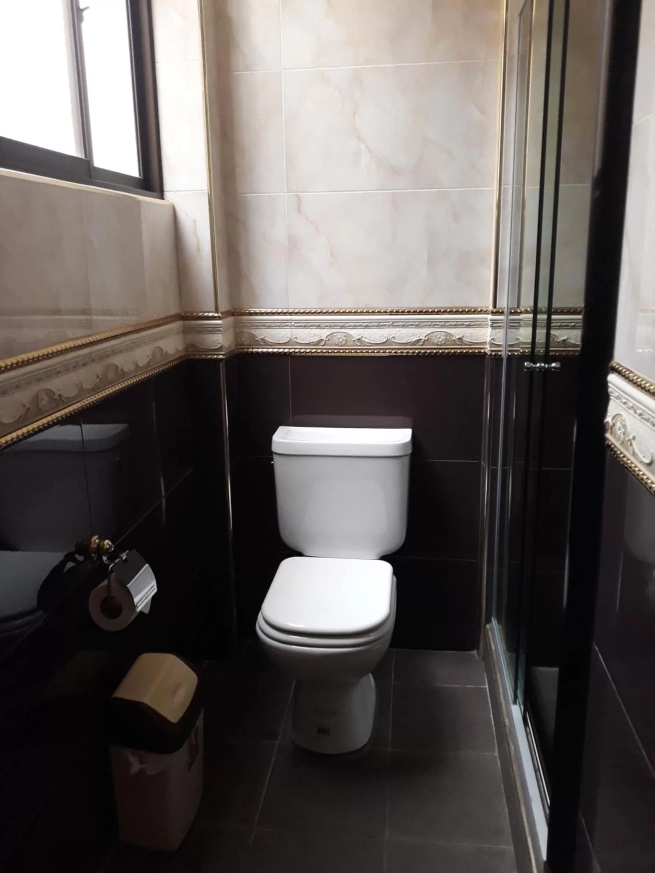 Bathroom in Hostal Terrabella SRL