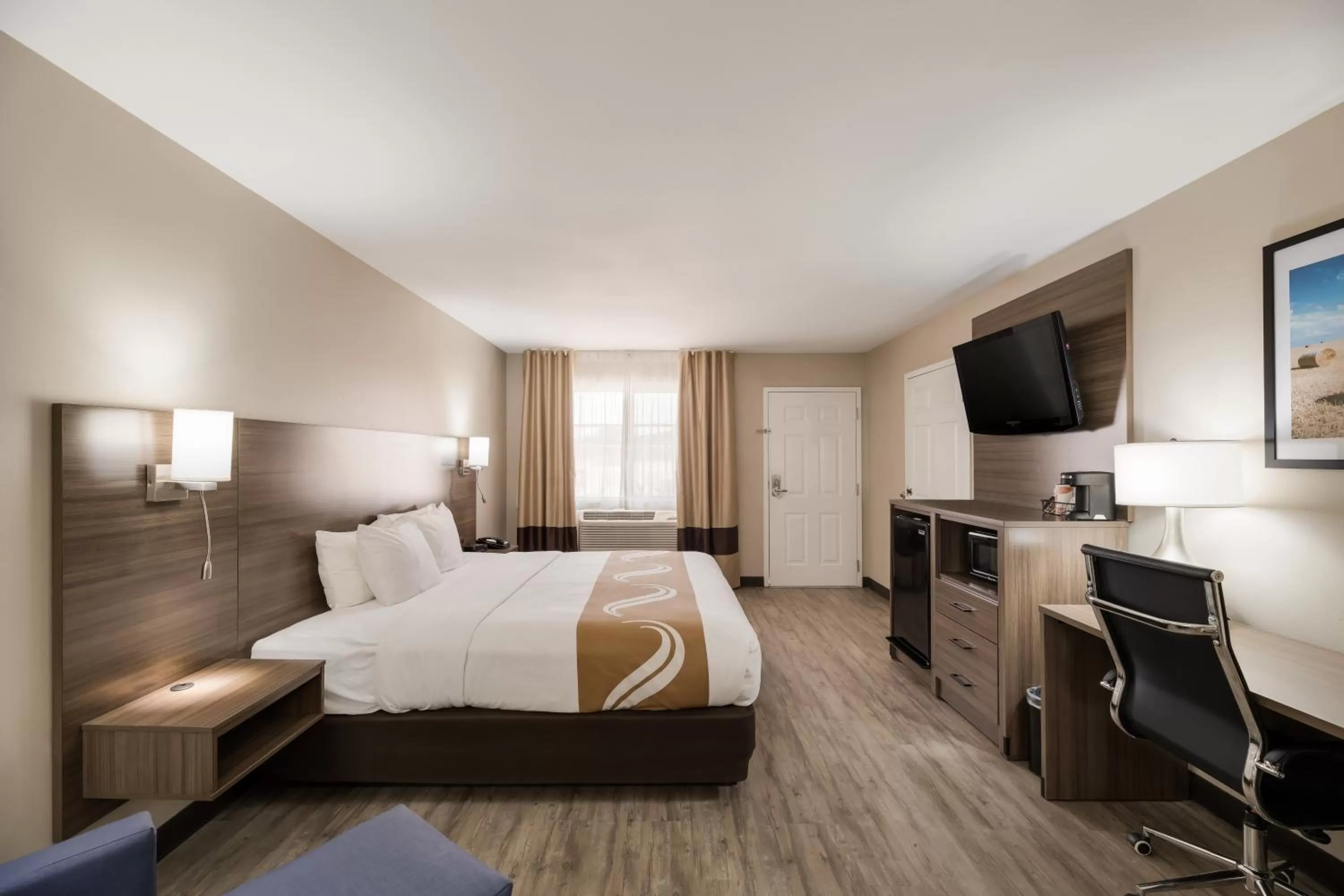 Bedroom, Bed in Quality Inn