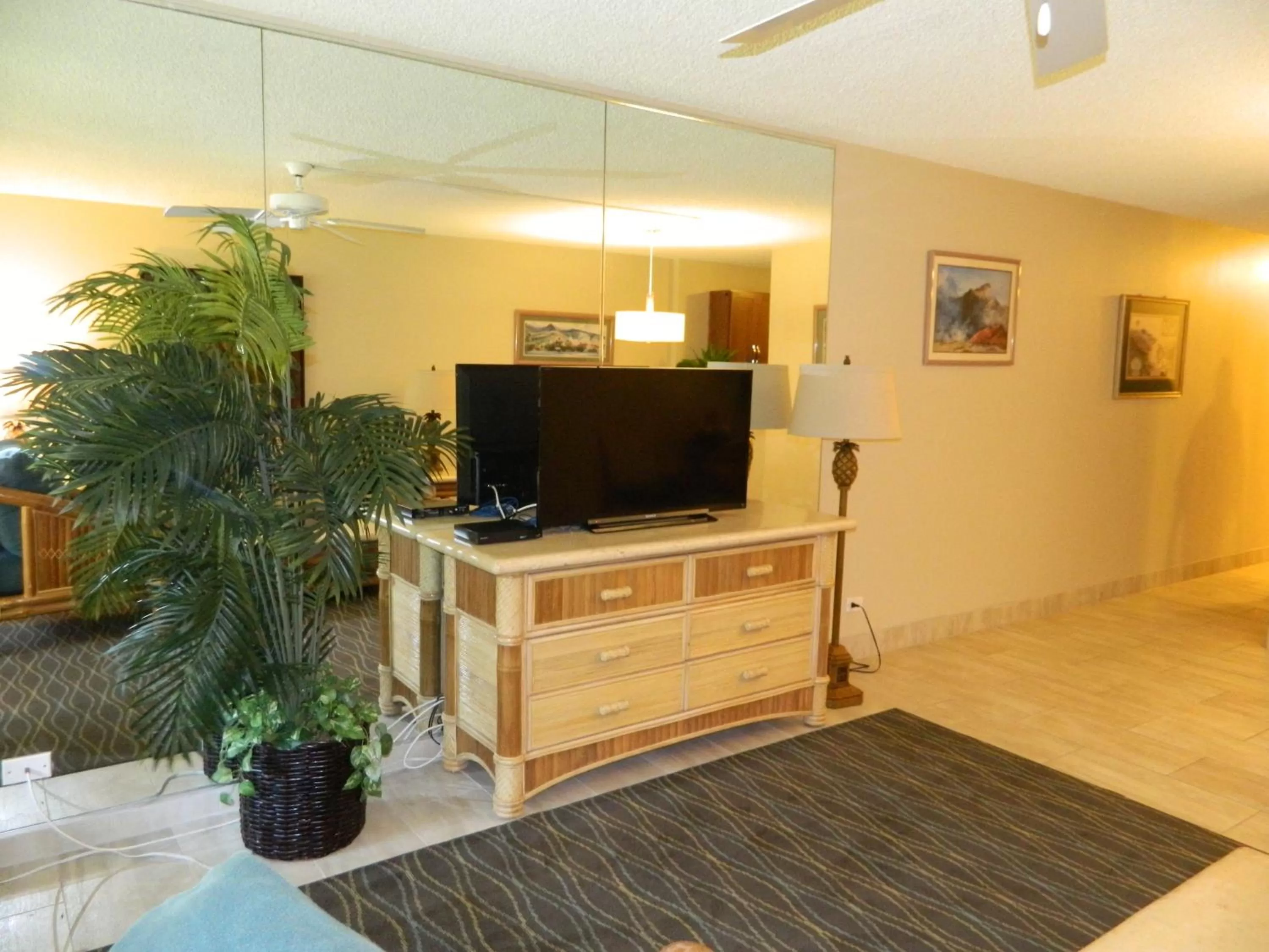 One-Bedroom Suite in Kahana Villa