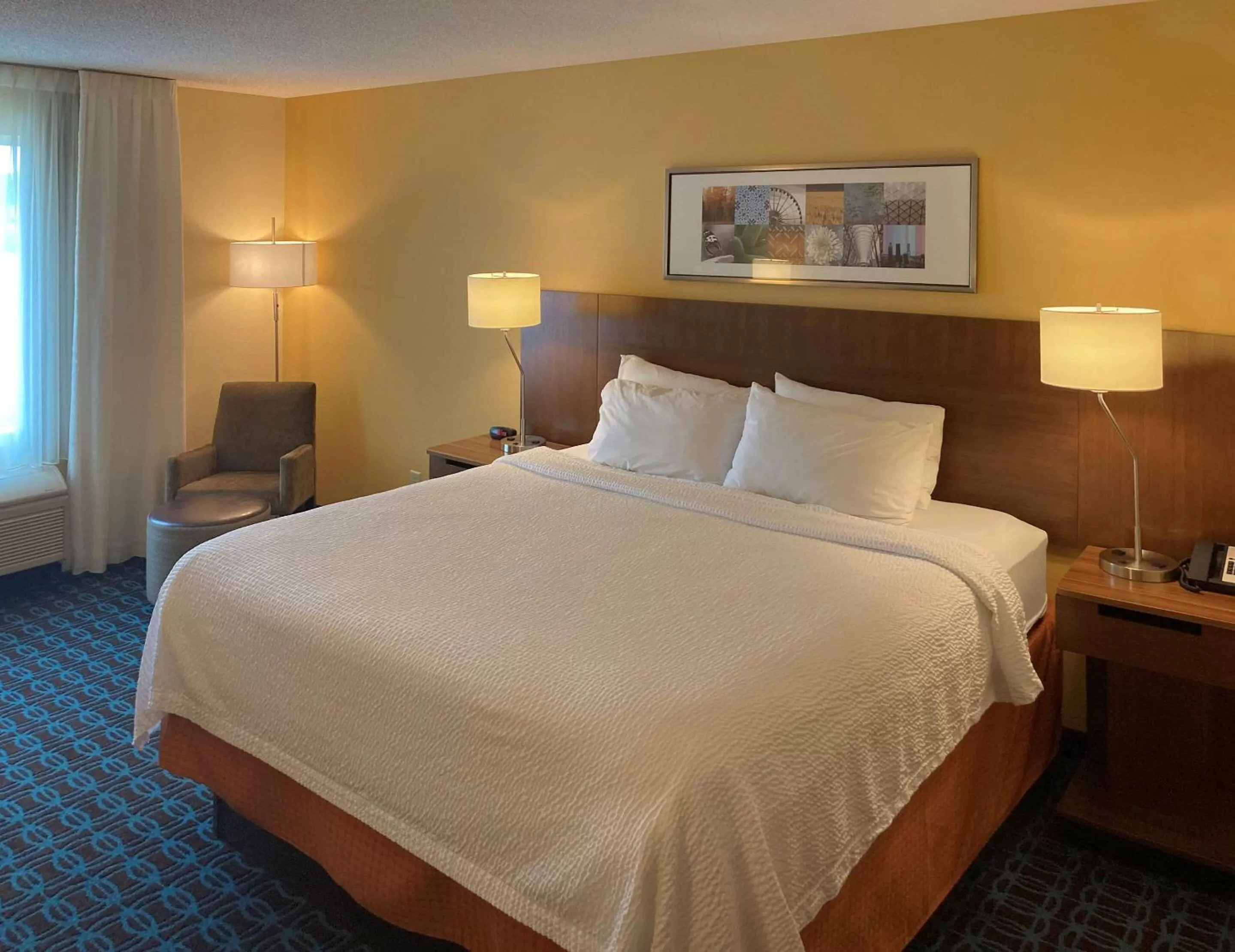 Photo of the whole room, Bed in Comfort Inn & Suites Ankeny - Des Moines