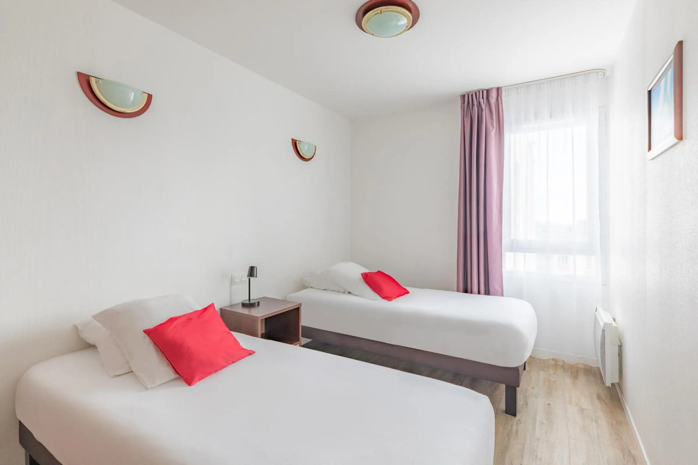 Bed in Appart'City Confort Brest