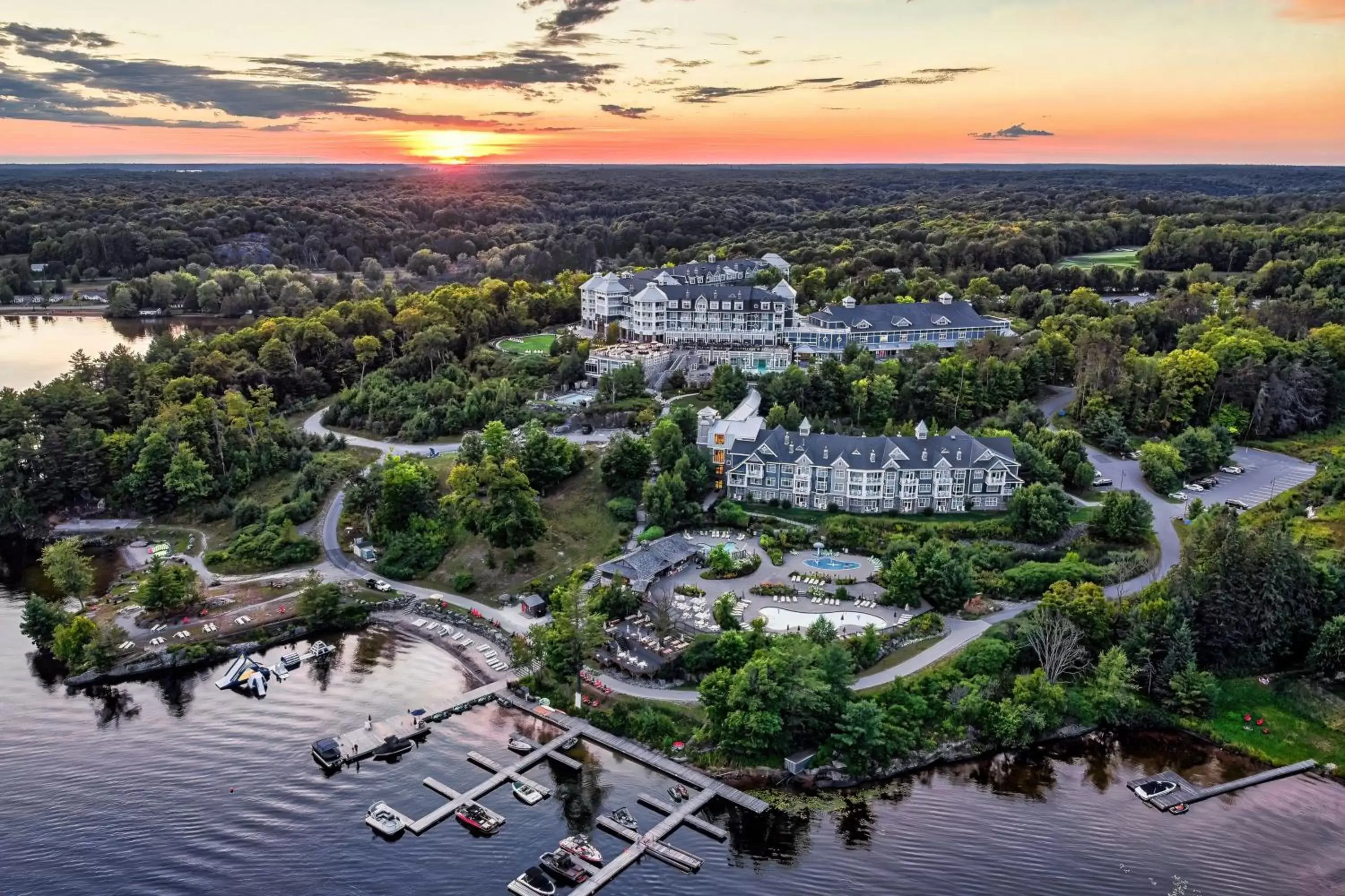JW Marriott The Rosseau Muskoka Resort & Spa JW Marriott The Rosseau Muskoka Resort & Spa